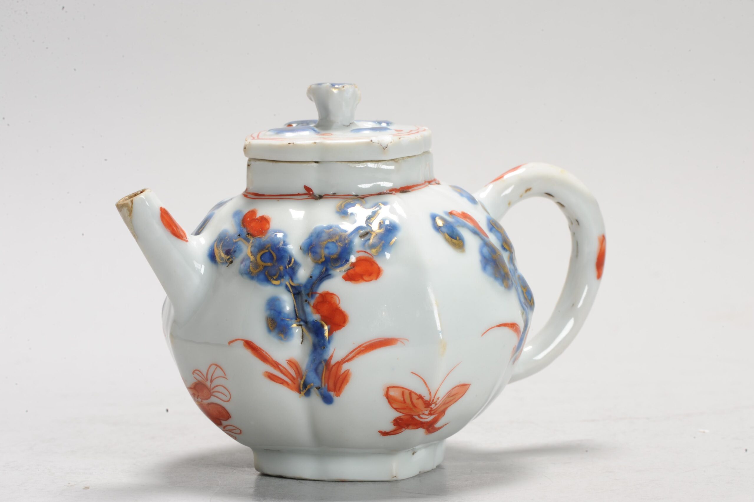 A Chinese Porcelain Kangxi period Imari Square Teapot Antique Rare Diamond Shape