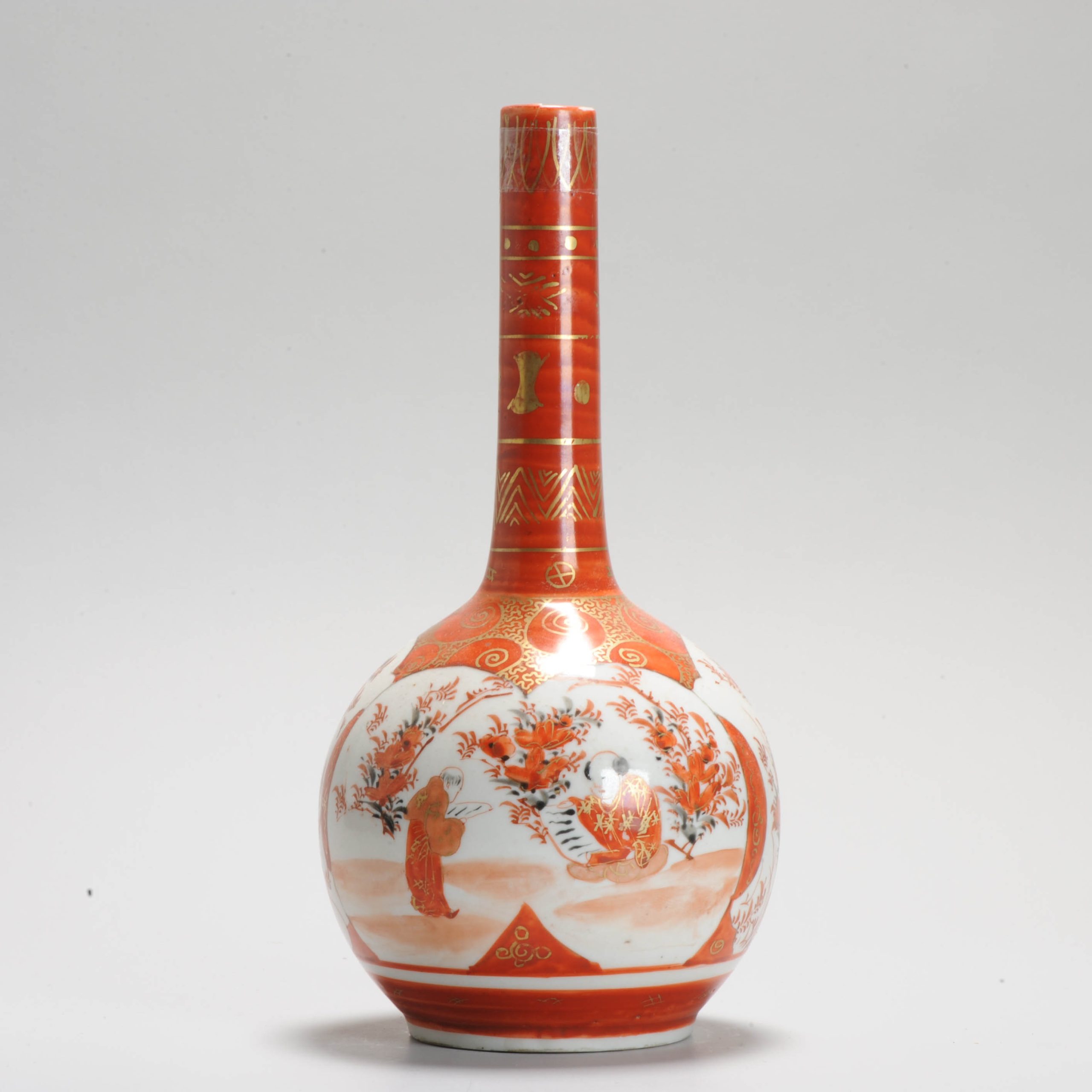 Antique Meiji period Japanese Kutani Vase 19th century Red and White