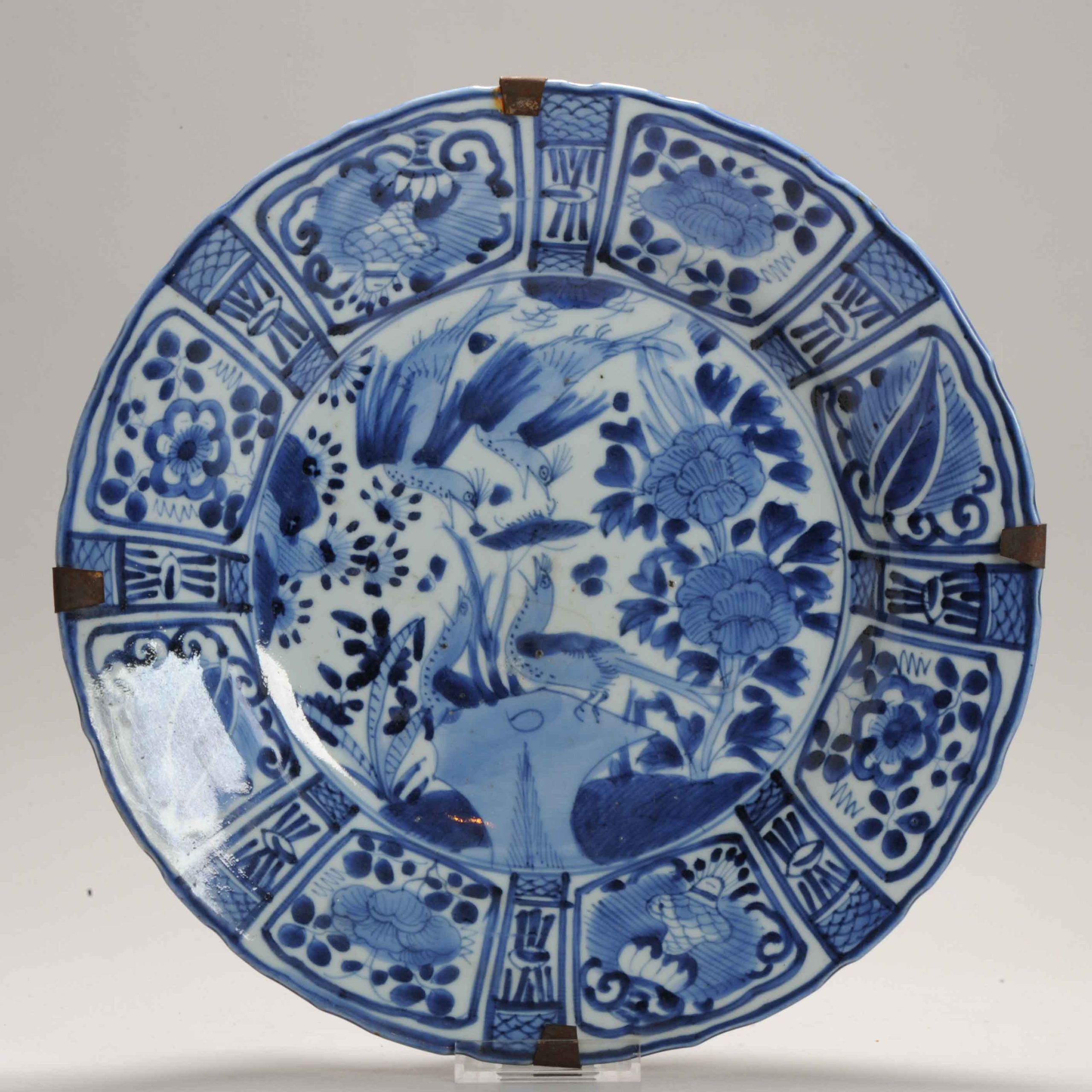 Antique Edo period Ca 1700 Japanese Porcelain Plate Arita Kraak Dish