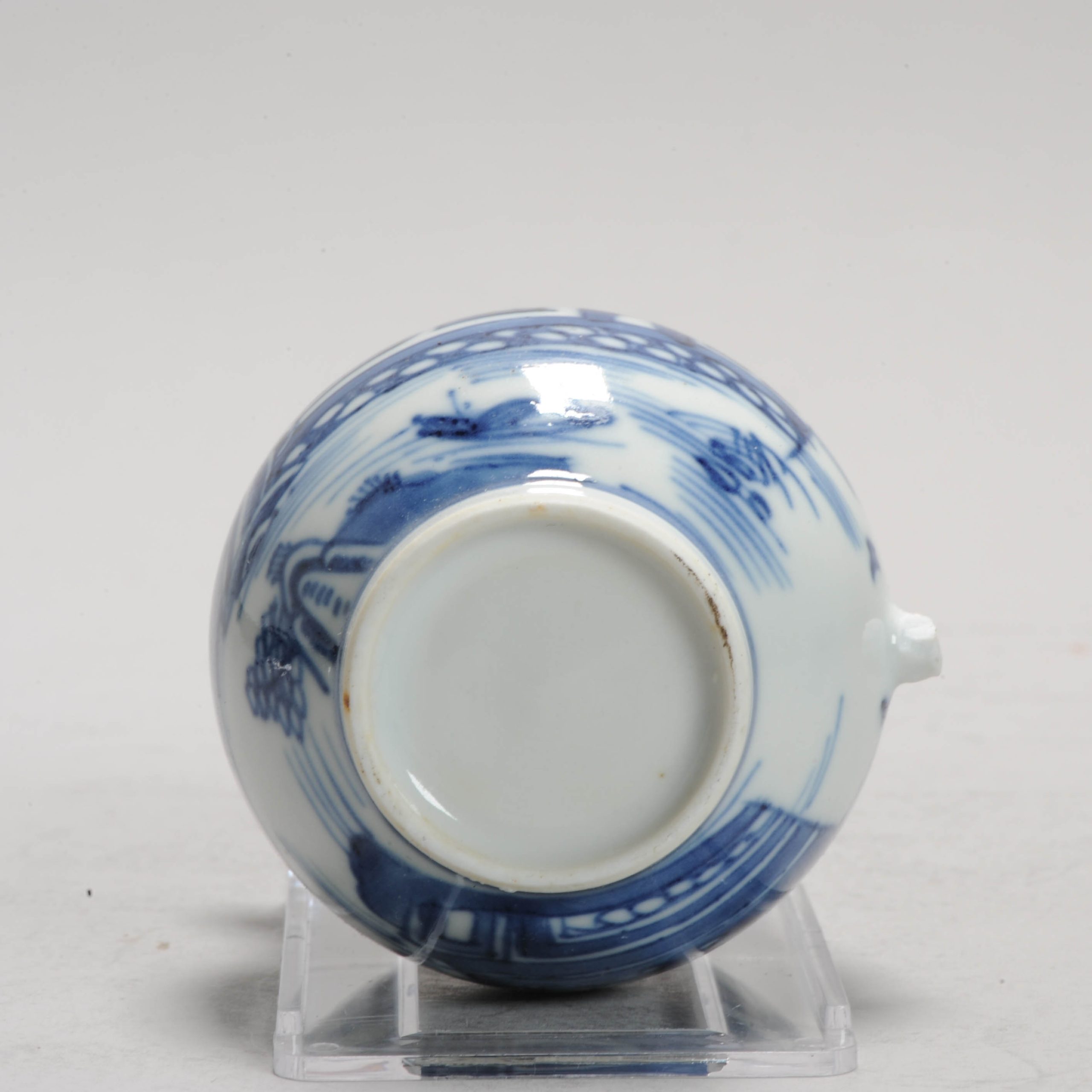 A Chinese Porcelain Qianlong period Blue and White Creamer Antique - Image 13