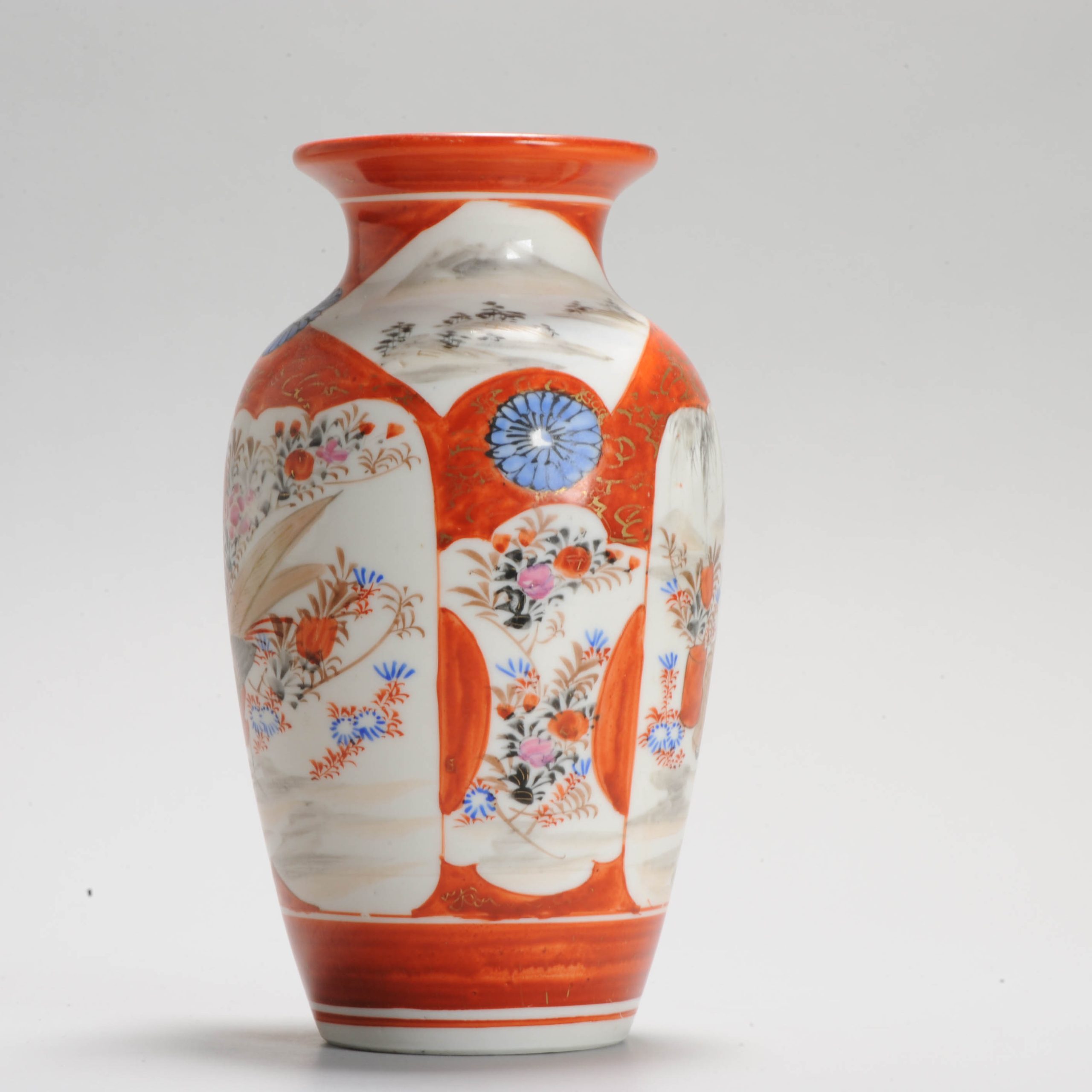 Antique Meiji period Japanese Kutani Vase 19th century Red and White - Image 11