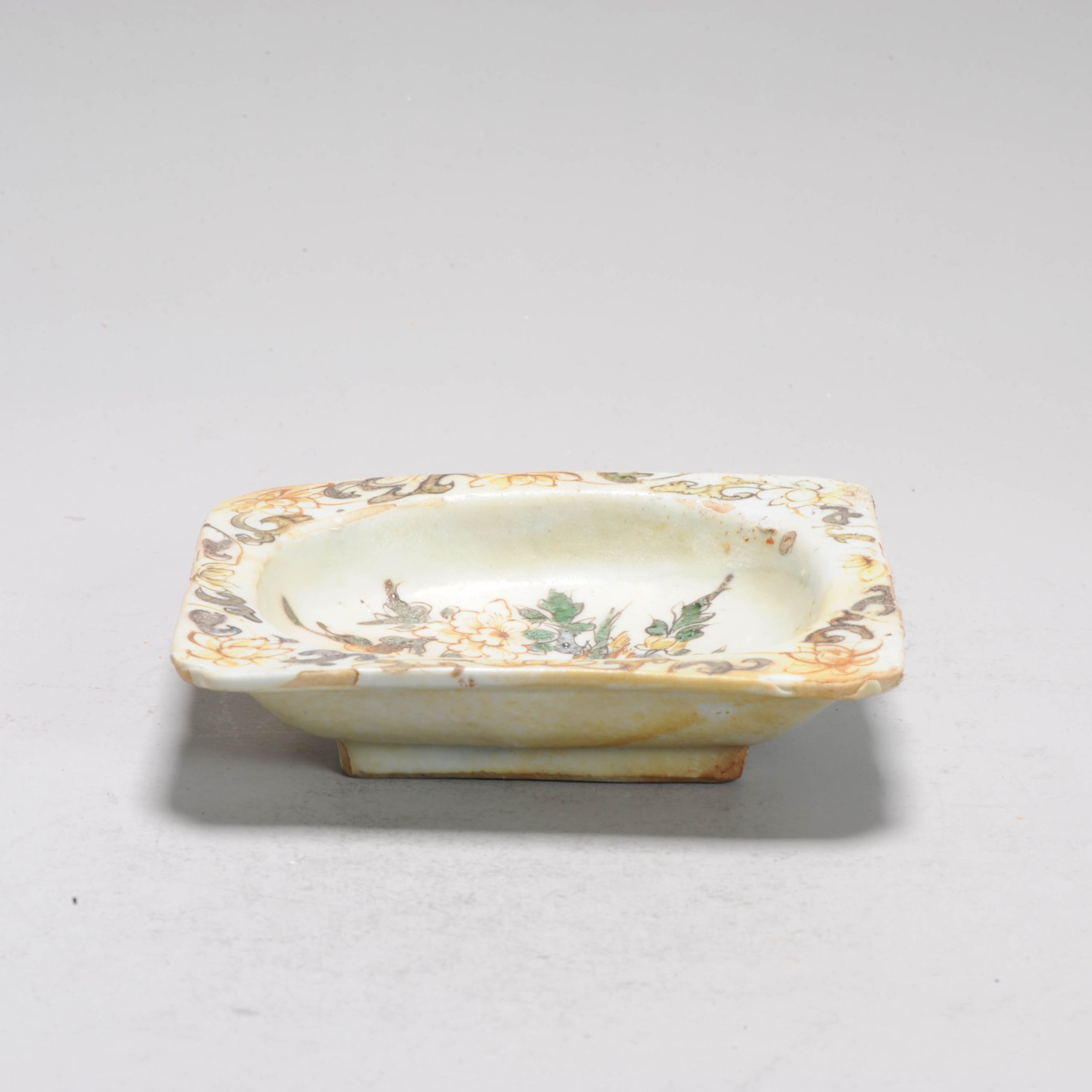 Antique 17C Ko Akae Dish Chinese porcelain Wucai Tianqi Chongzhen BIRD - Image 5