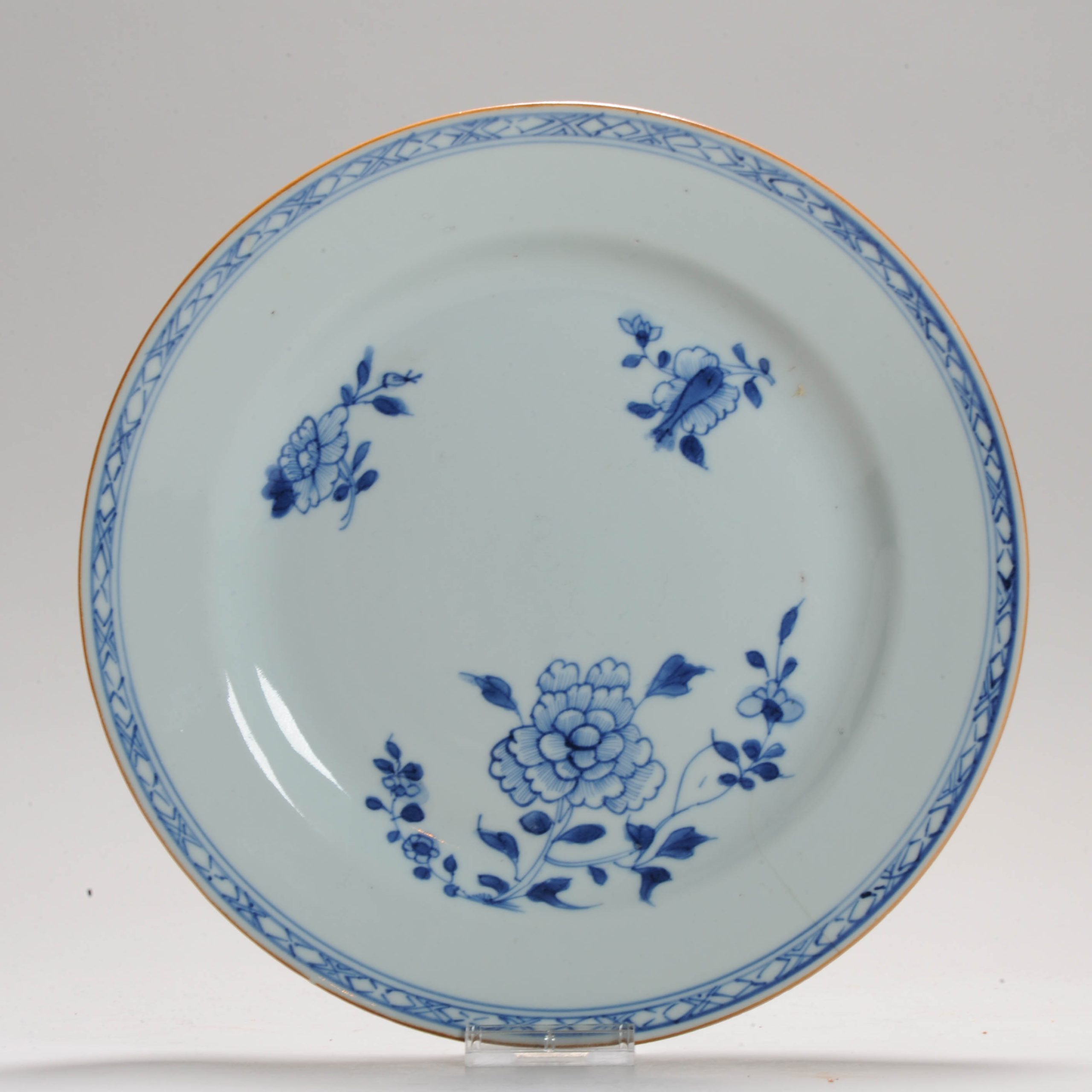 Antique Plate 18th Century Chinese Porcelain Blue and White Yongzheng / Qianlong