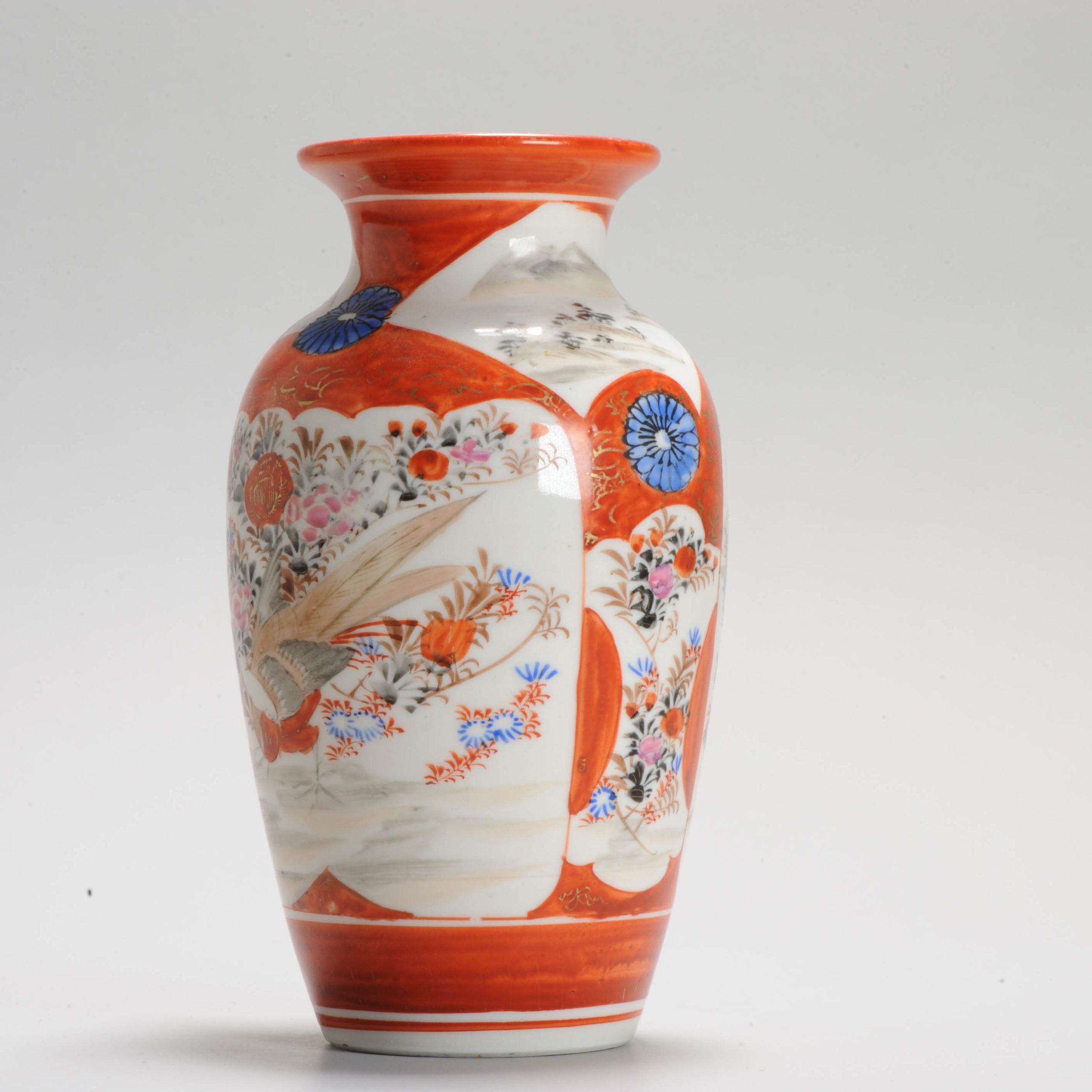 Antique Meiji period Japanese Kutani Vase 19th century Red and White - Image 12