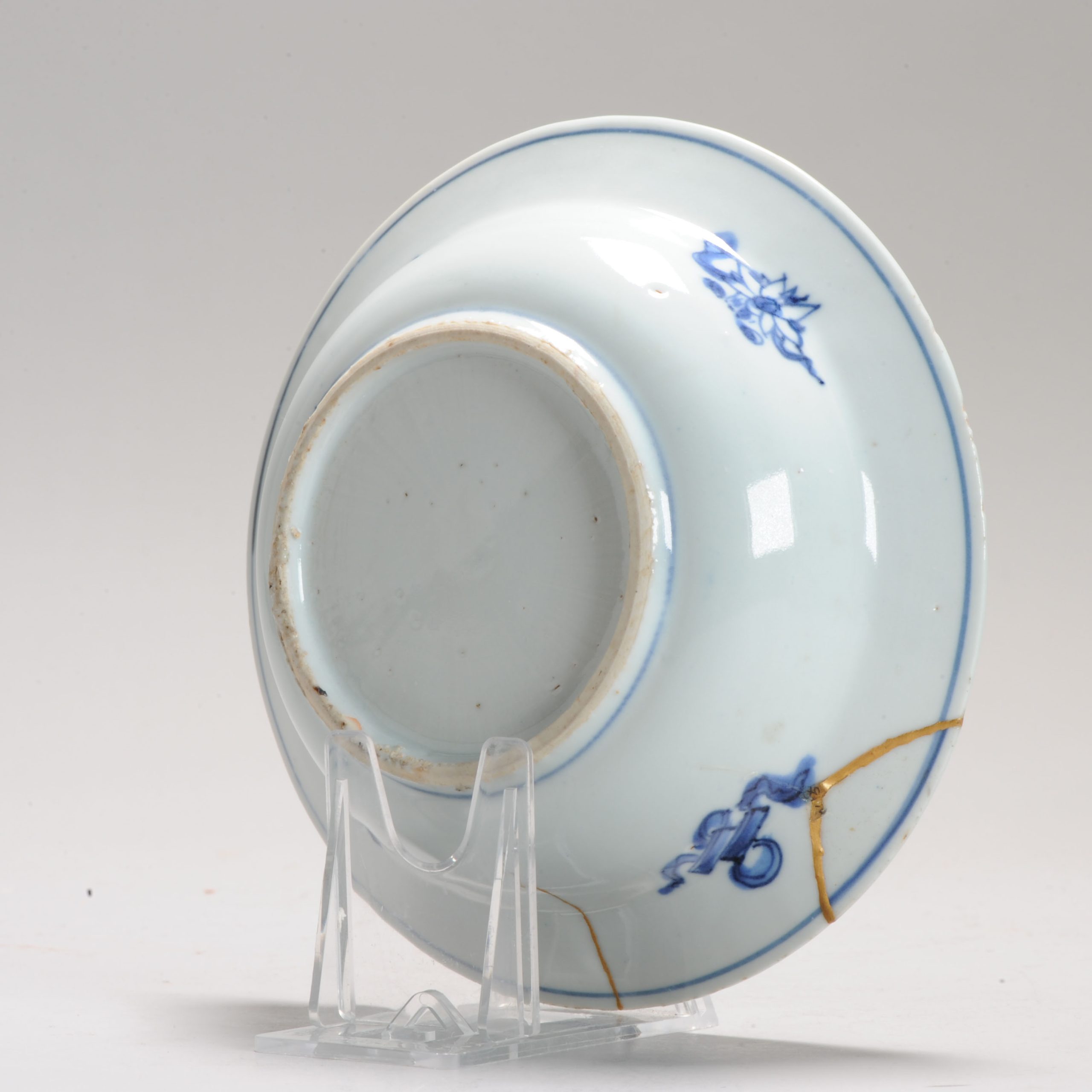 Antique Chinese 16-17th C Porcelain Ming Wanli China Klapmuts with figure - Image 6