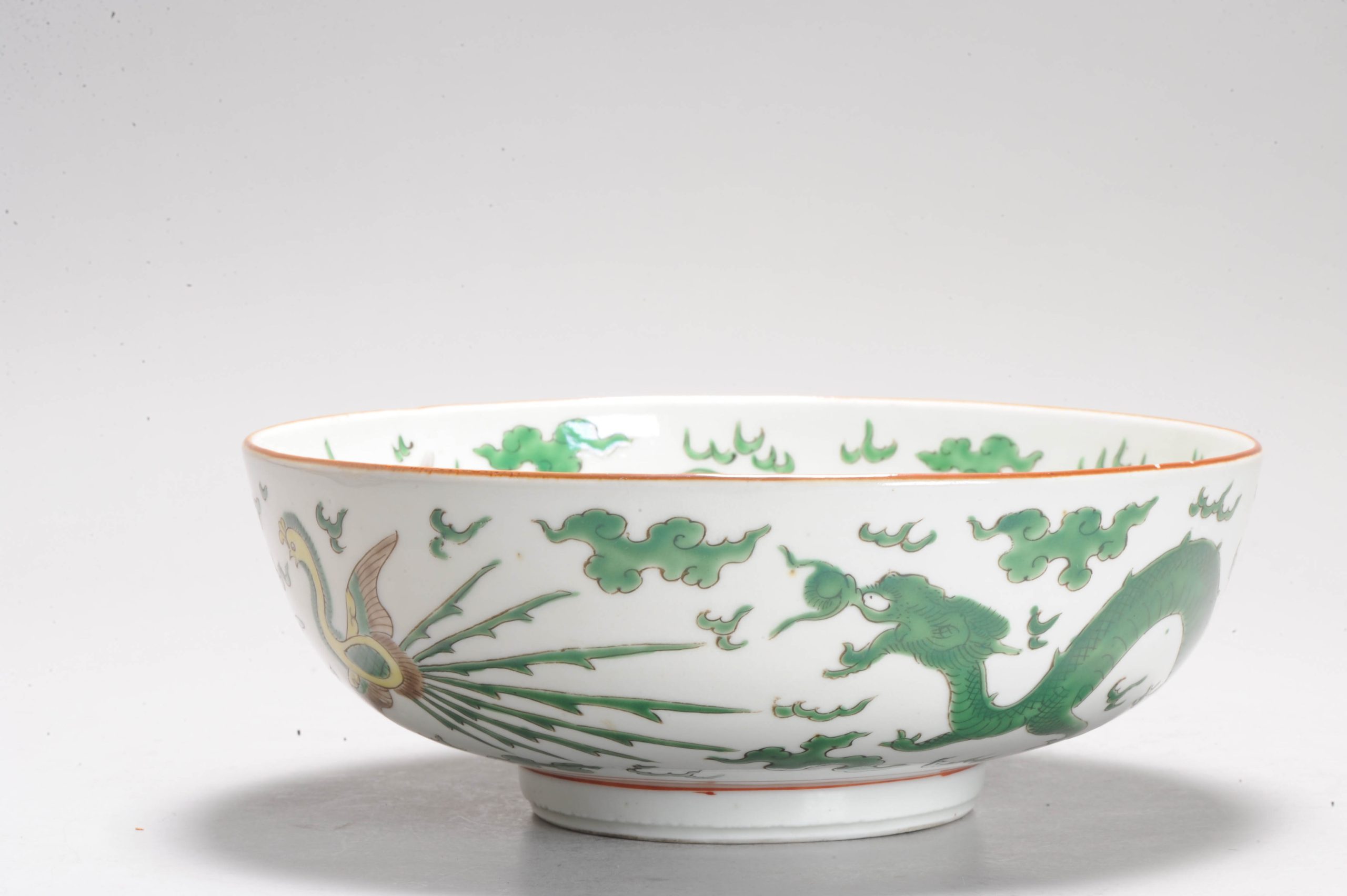 A 19C Beautiful and large Japanese Porcelain Polychrome Green Bowl Japan Antique - Image 11
