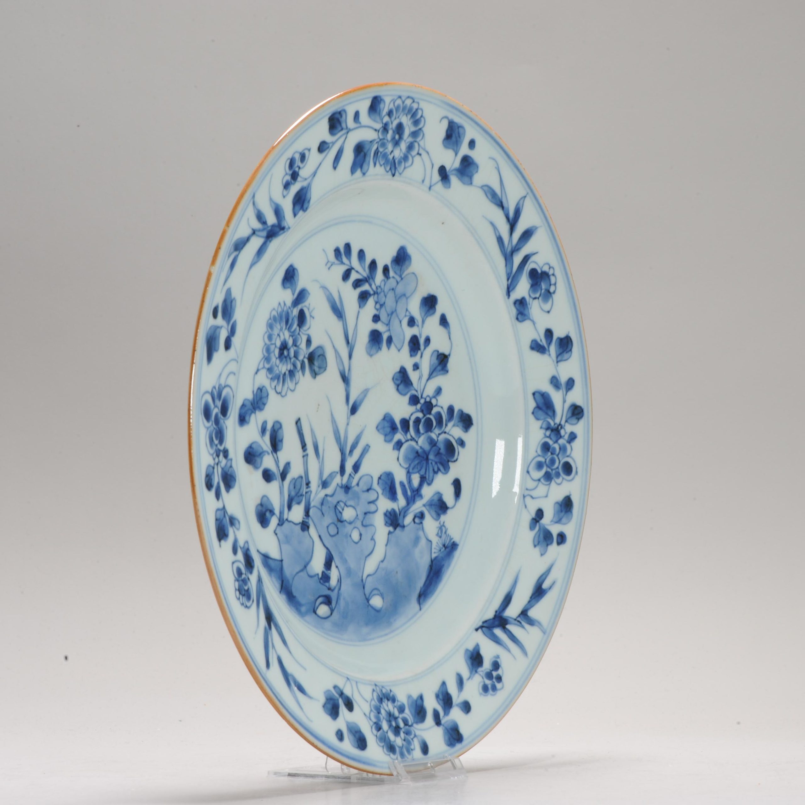Large Antique Ca 1720 Chinese Porcelain Kangxi Blue and WHite Plate floral scene - Image 3