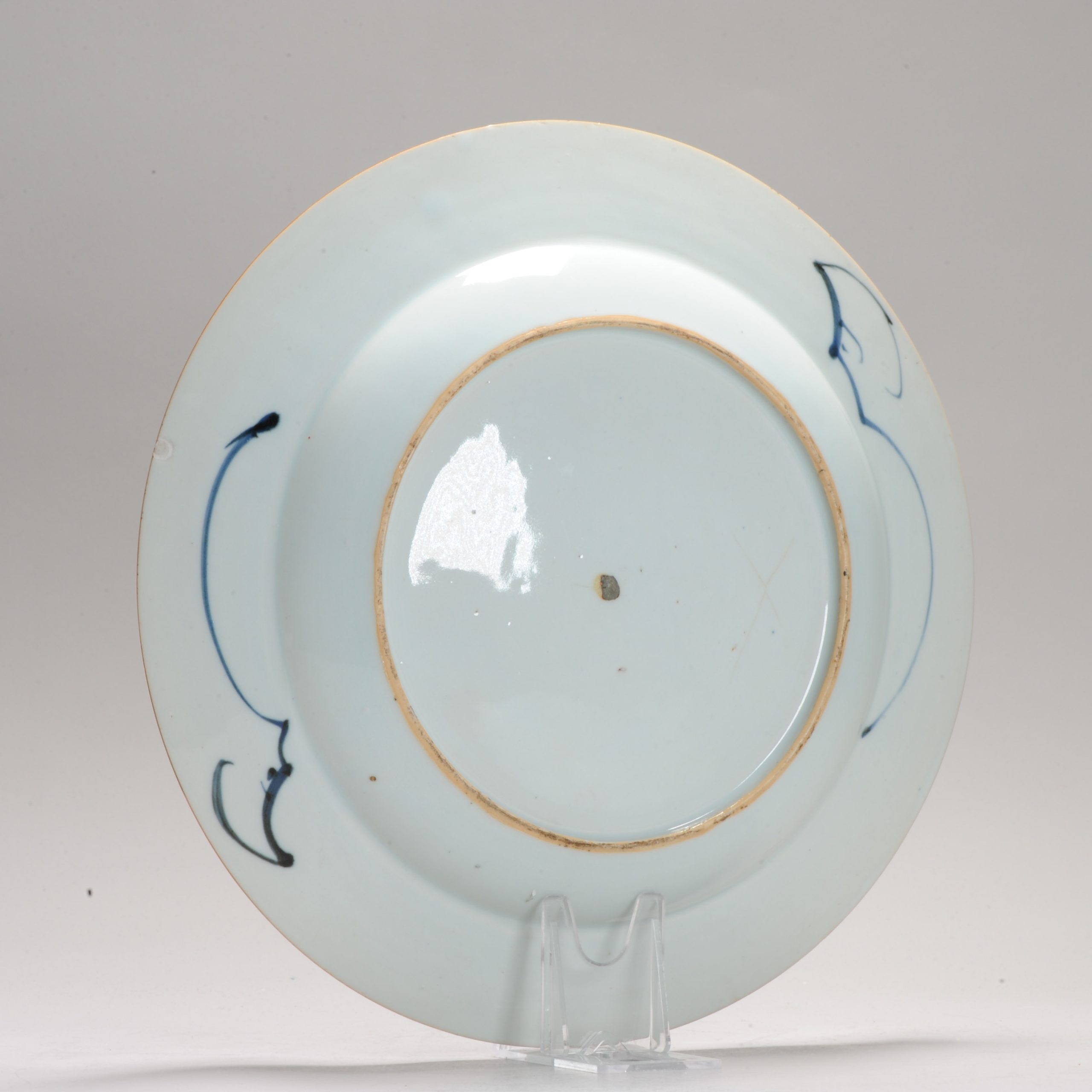 Large Antique Ca 1720 Chinese Porcelain Kangxi Blue and WHite Plate floral scene - Image 8