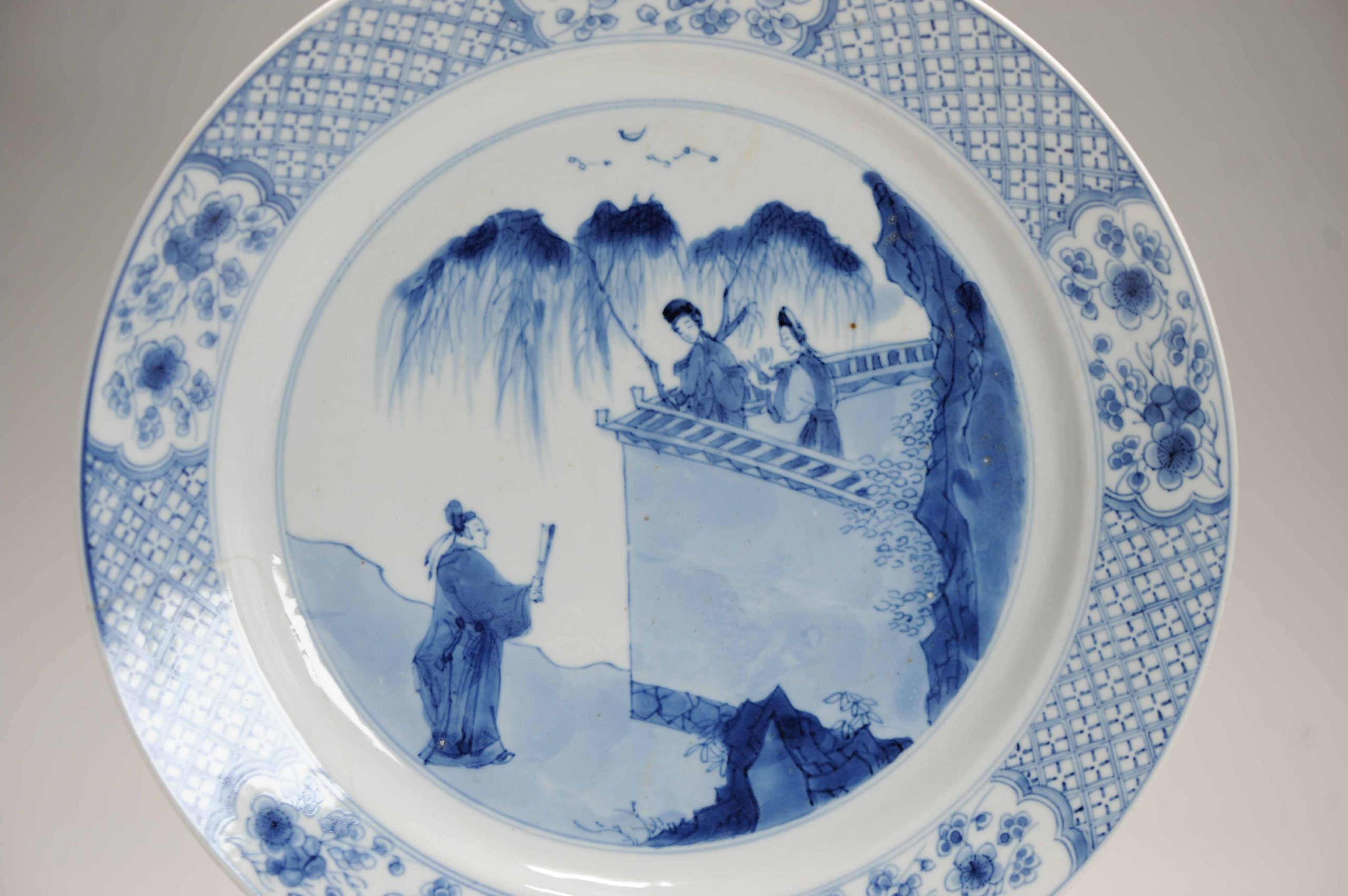 A Rare Kangxi period Chinese porcelain Large Dish with Pagode Balcony or Wall Marked - Image 4