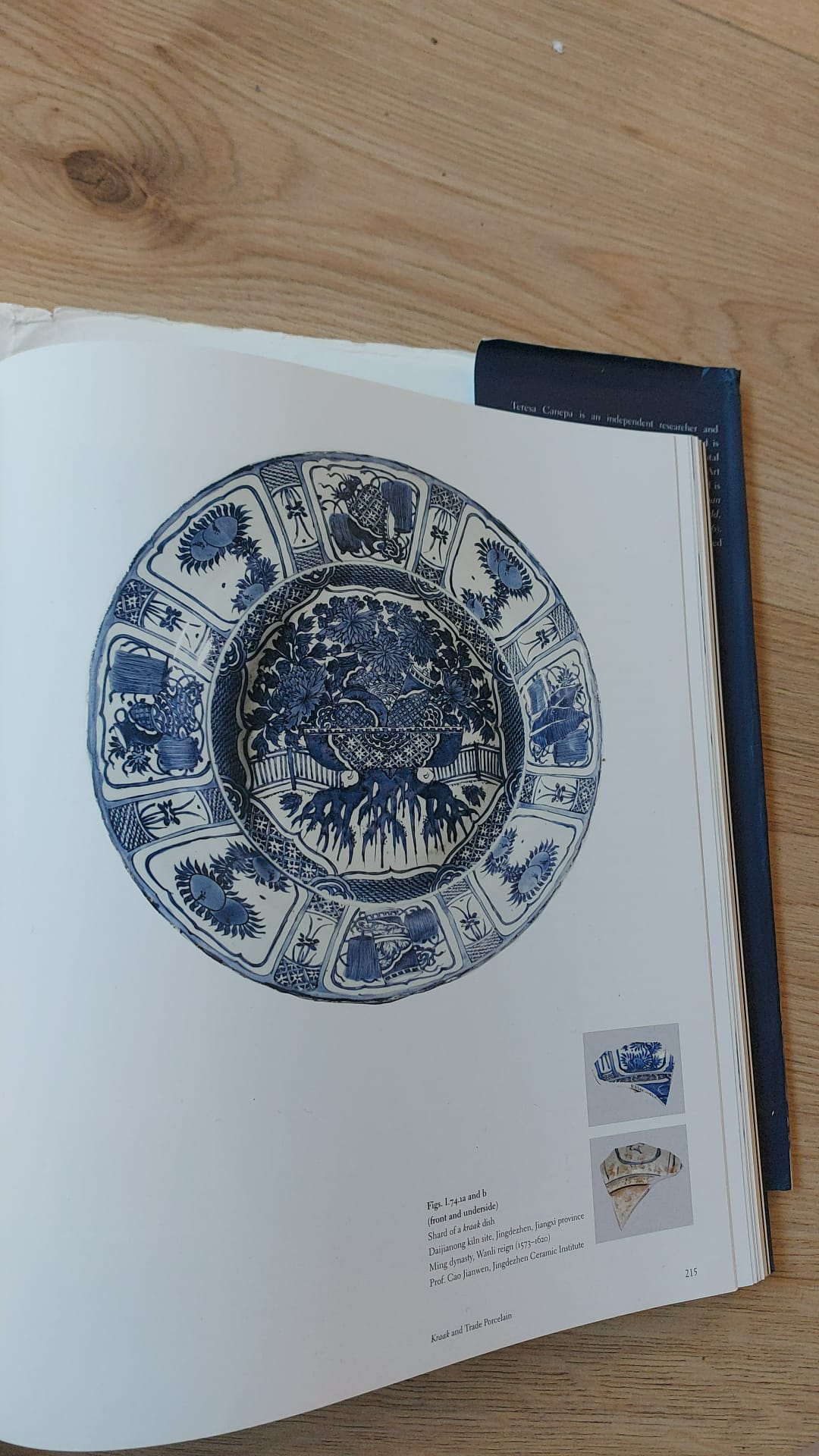 Antique Ming Period Chinese Porcelain Kraak Flower Basket Charger with Roots - Image 2