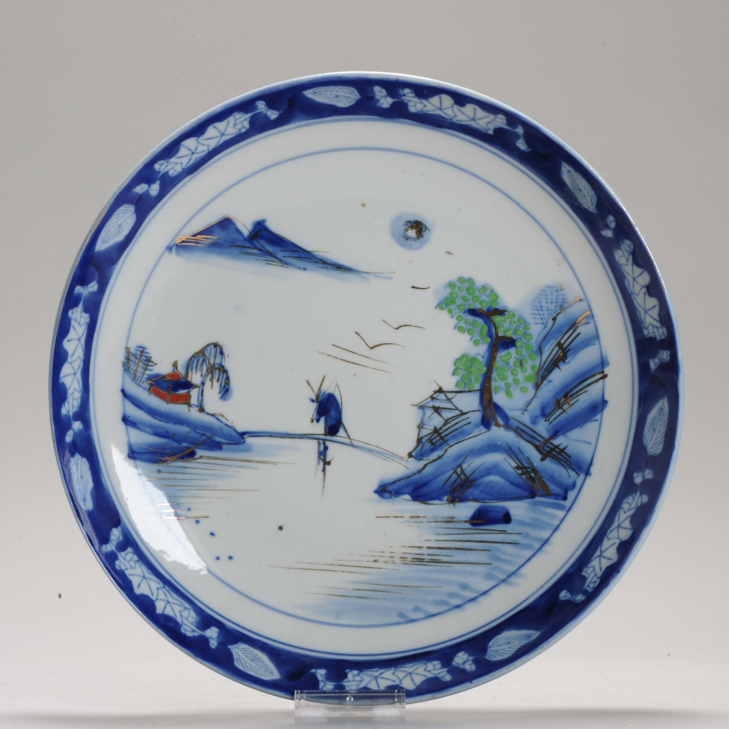 Antique 19th c Japanese Meiji Arita plate in Ming Chinese Style Landscape Wanderer