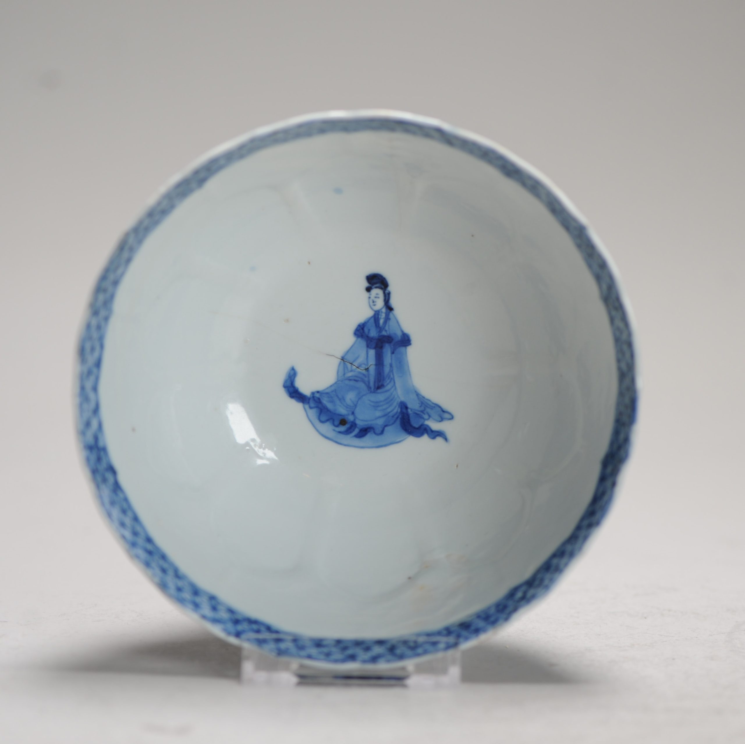 A Rare Kangxi period Chinese porcelain Bowl with Pagode Long Liza Instruments - Image 2