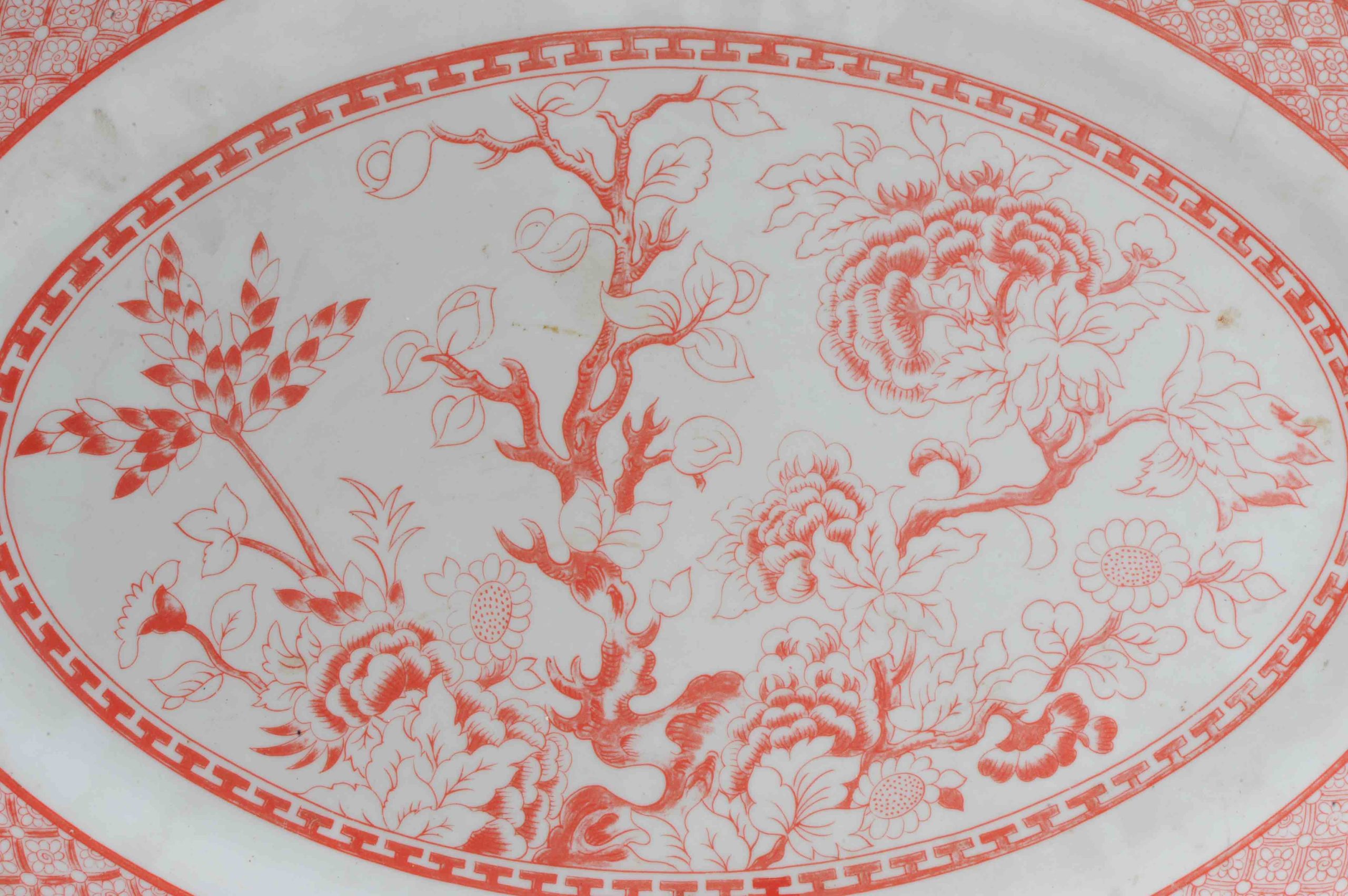 Antique British Chinese Style Blood and Milk Floral Porcelain Serving CHarger - Image 2
