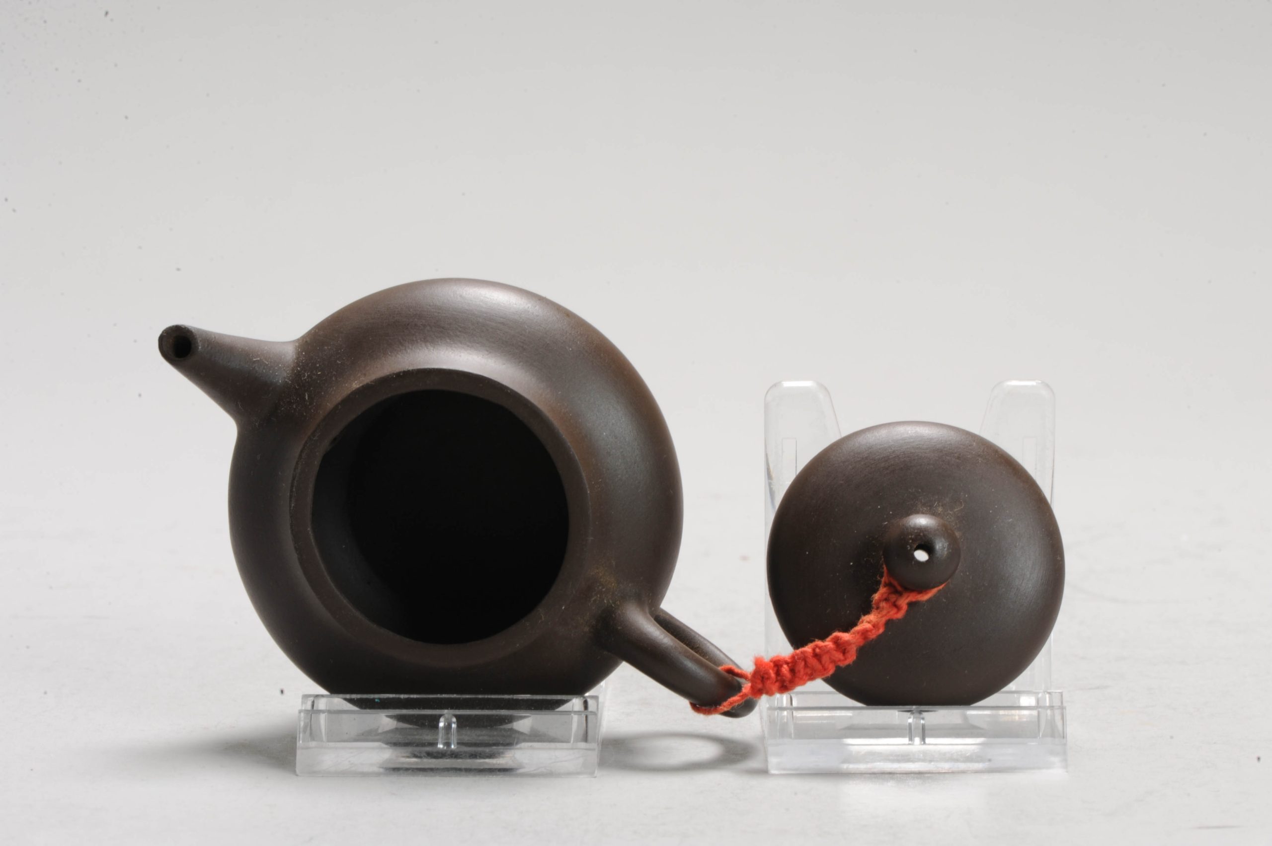 Chinese earthenware 20th century Zisha Yixing Teapot China (Copy) - Image 2