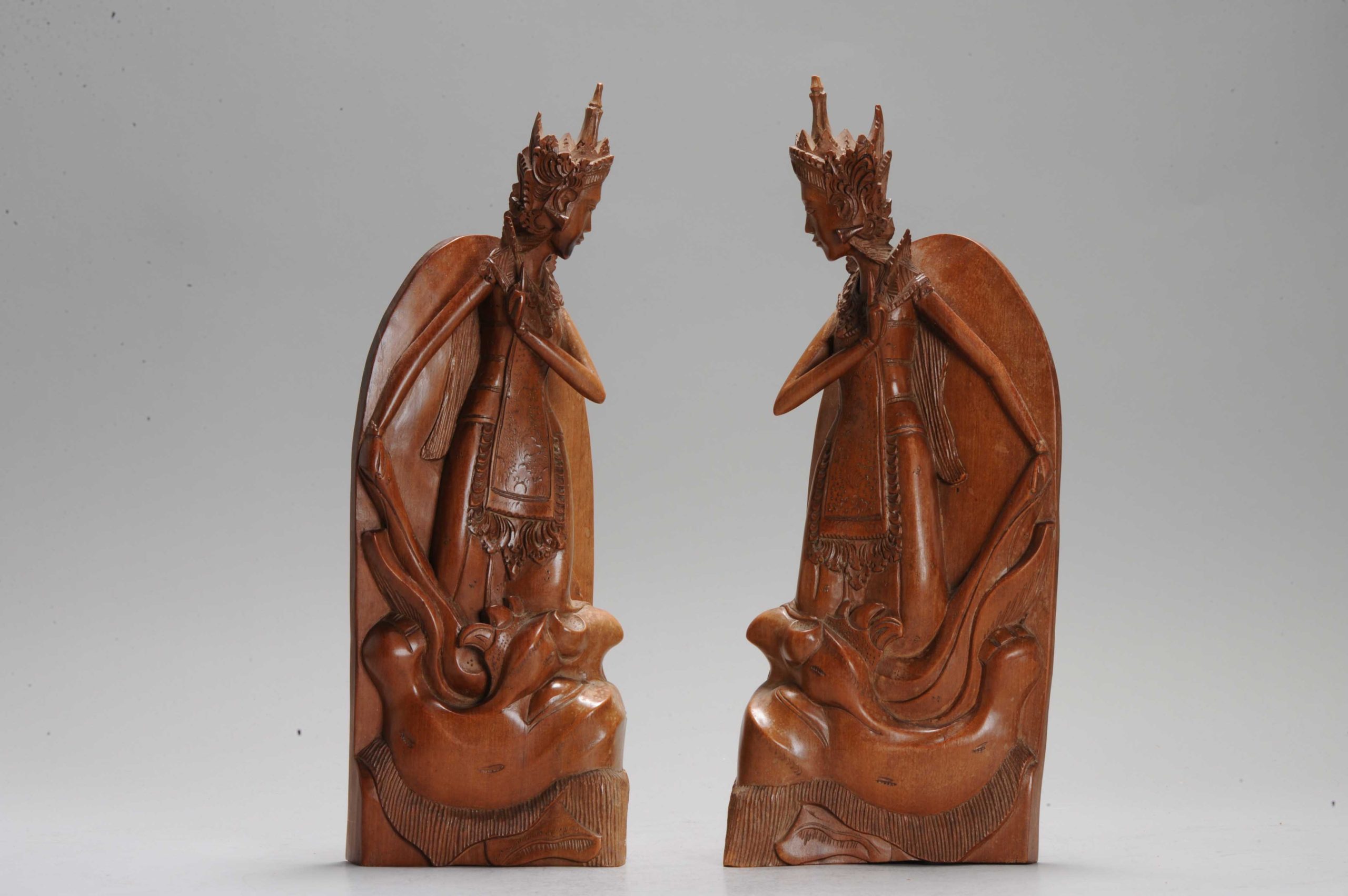 Large Pair of Wooden Indonesian Carved Bookstand Top Quality CArving