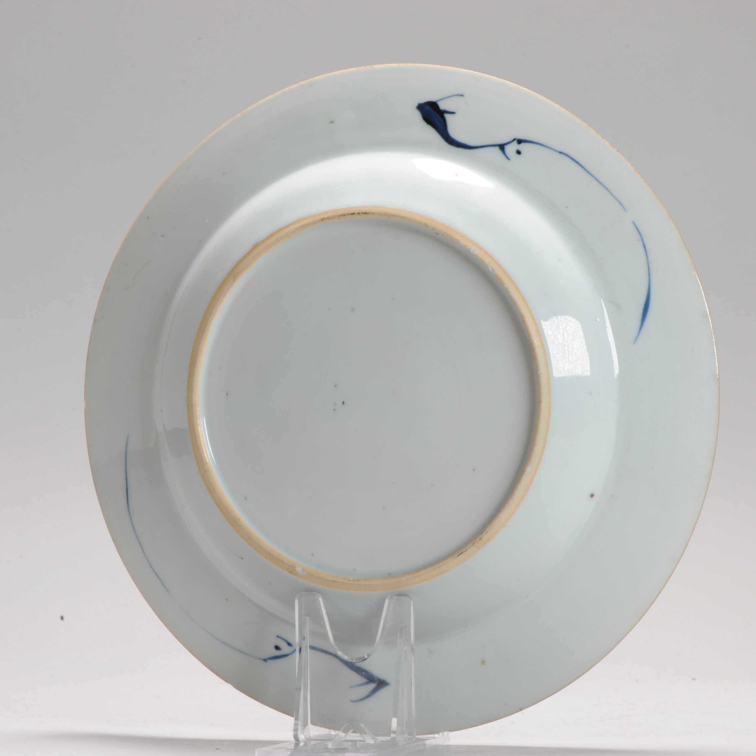 Antique Ca 1720 Chinese Porcelain Kangxi Blue and WHite Plate with blue border - Image 7