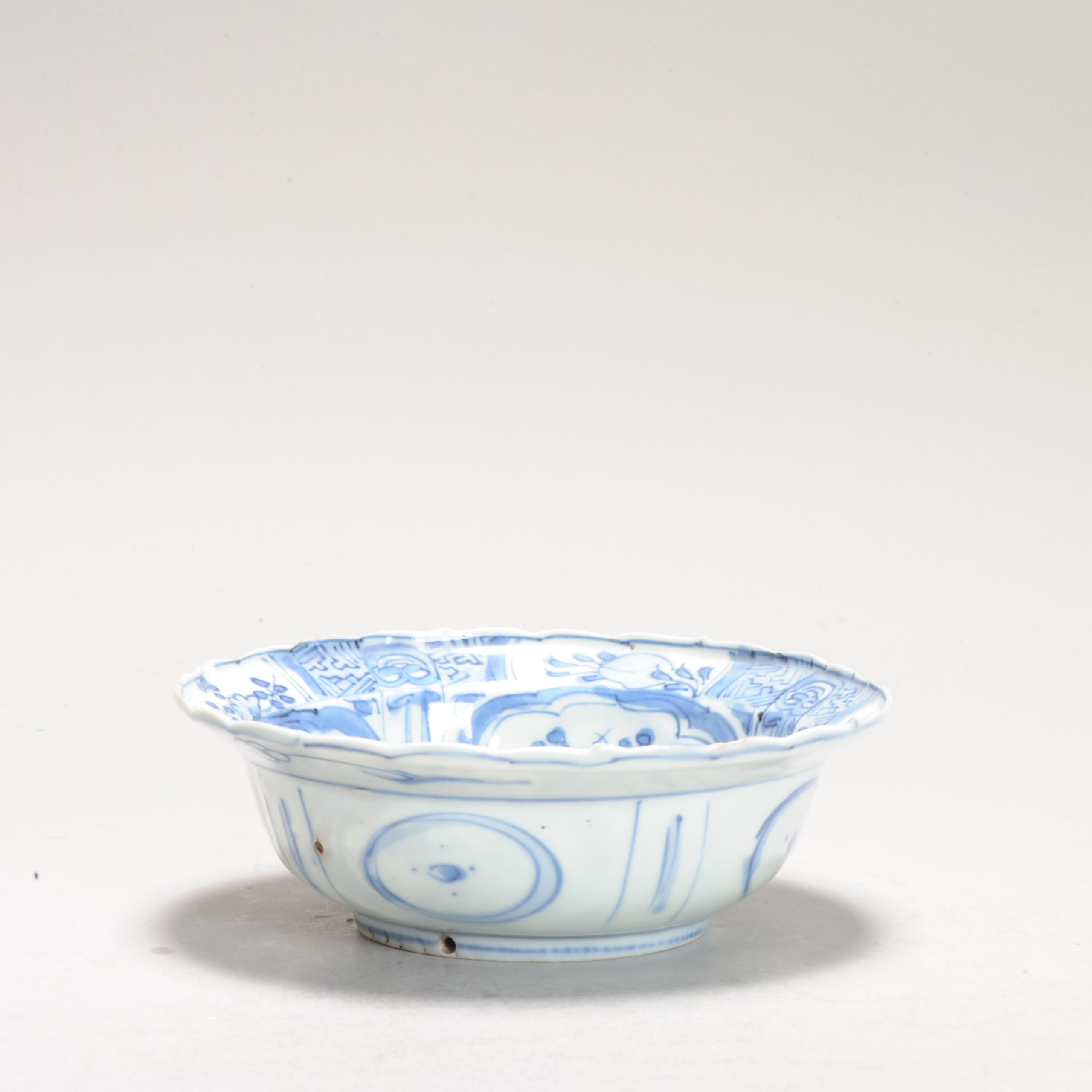 Antique Ming Period Chinese Porcelain Kraak Klapmuts Butterfly and Flower - Image 9