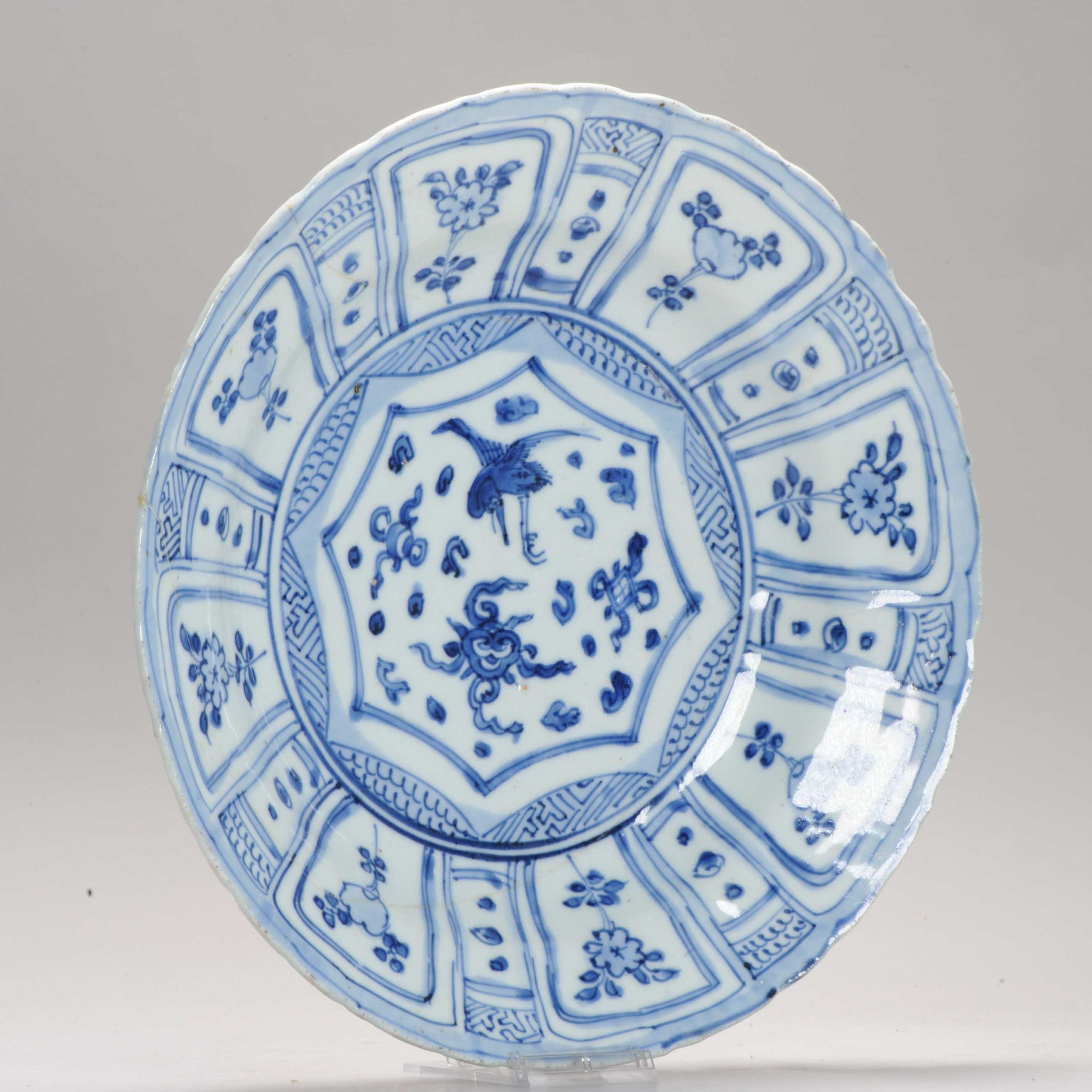 Antique Ming Period Chinese Porcelain Kraak dish Crane and Auspicious Symbol - 图片 3