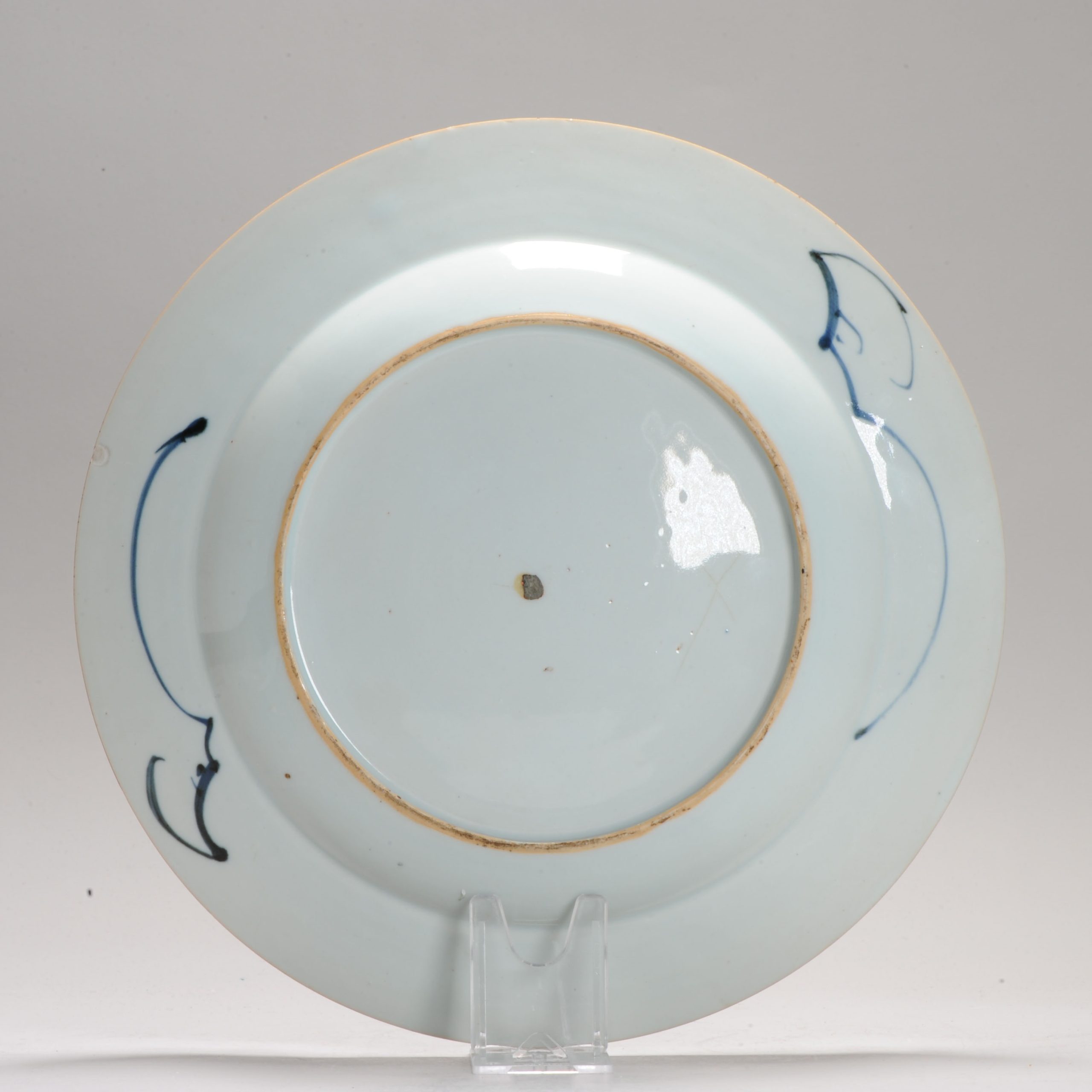 Large Antique Ca 1720 Chinese Porcelain Kangxi Blue and WHite Plate floral scene - Image 7