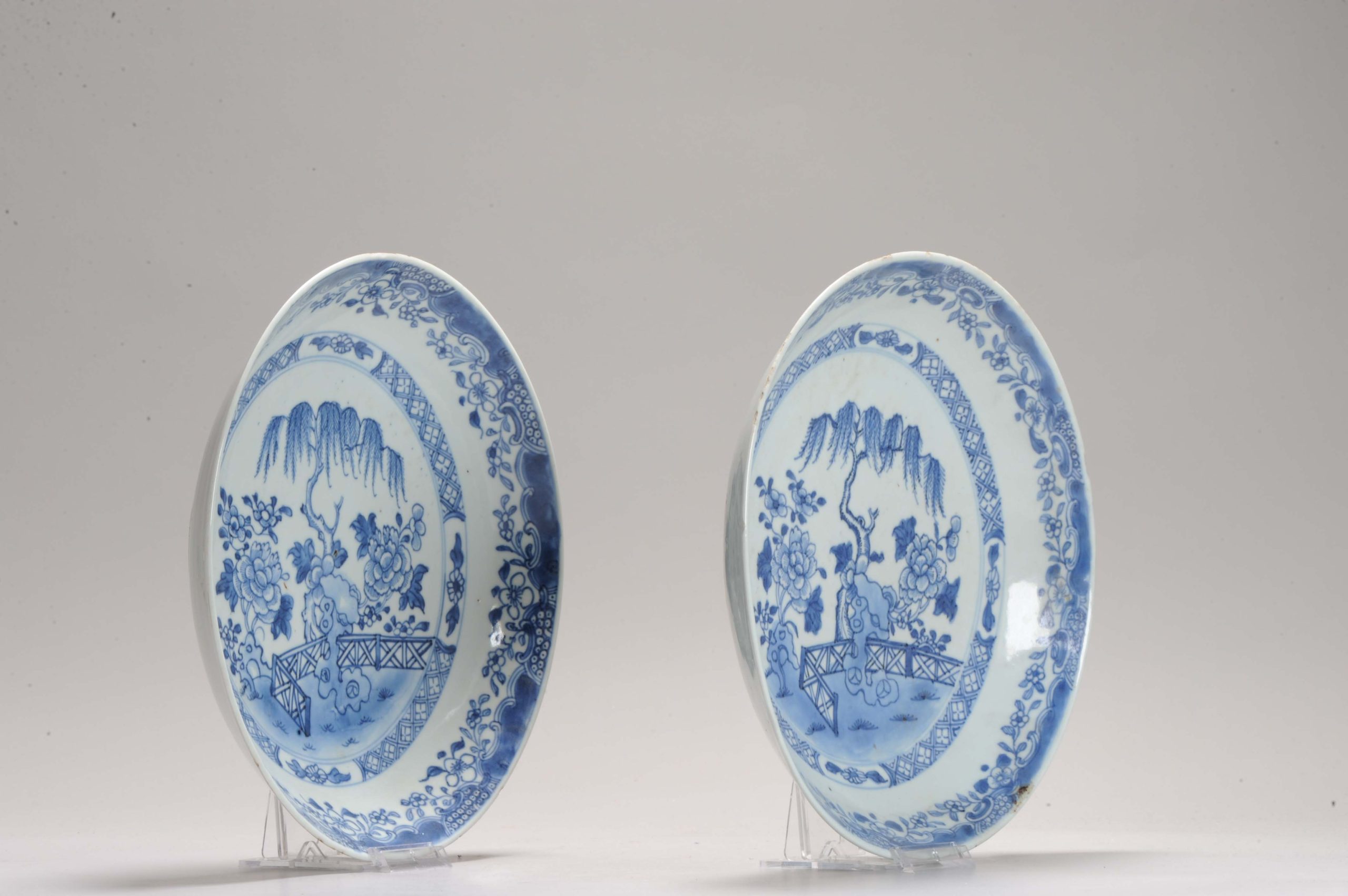 Pair Antique Ca 1720 Chinese Porcelain Kangxi Blue and WHite Plate with blue border - Image 3