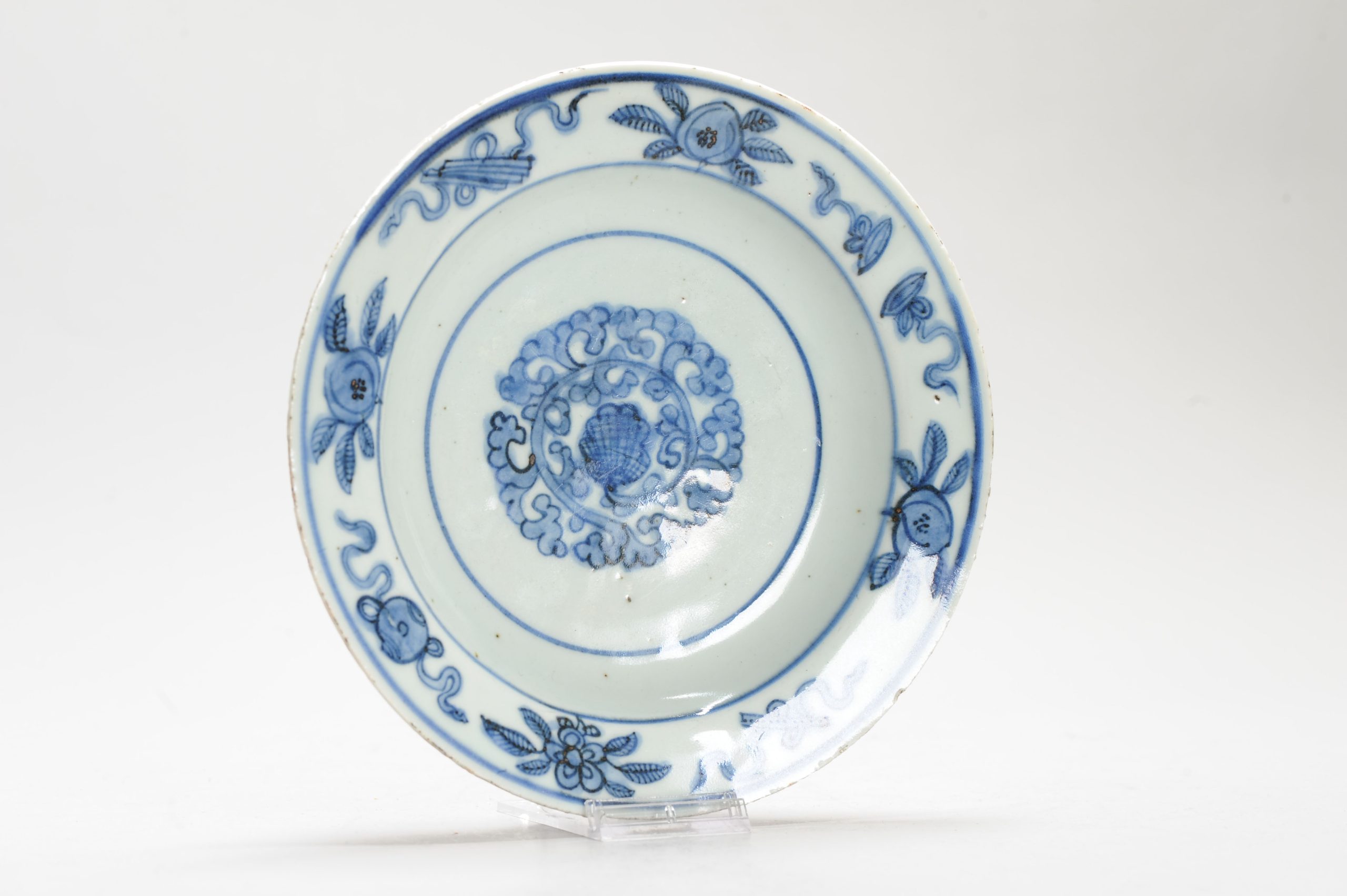 16C Antique Chinese Porcelain dish Floral Fenghuang Auspicious symbols Marked - Image 2