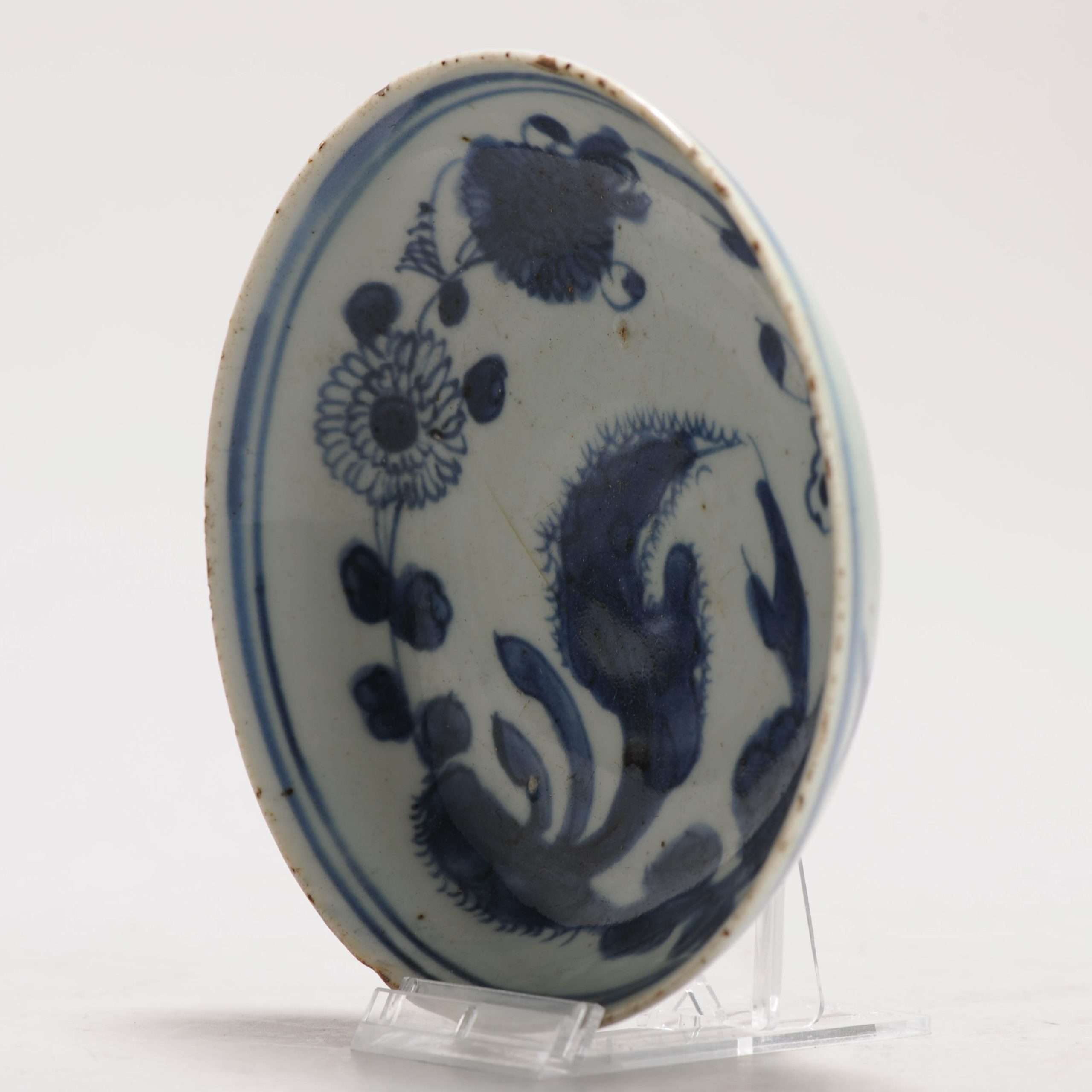 Lovely 16C Chinese Porcelain Ming Period Shallow Dish Garden Floral Scene - Image 11