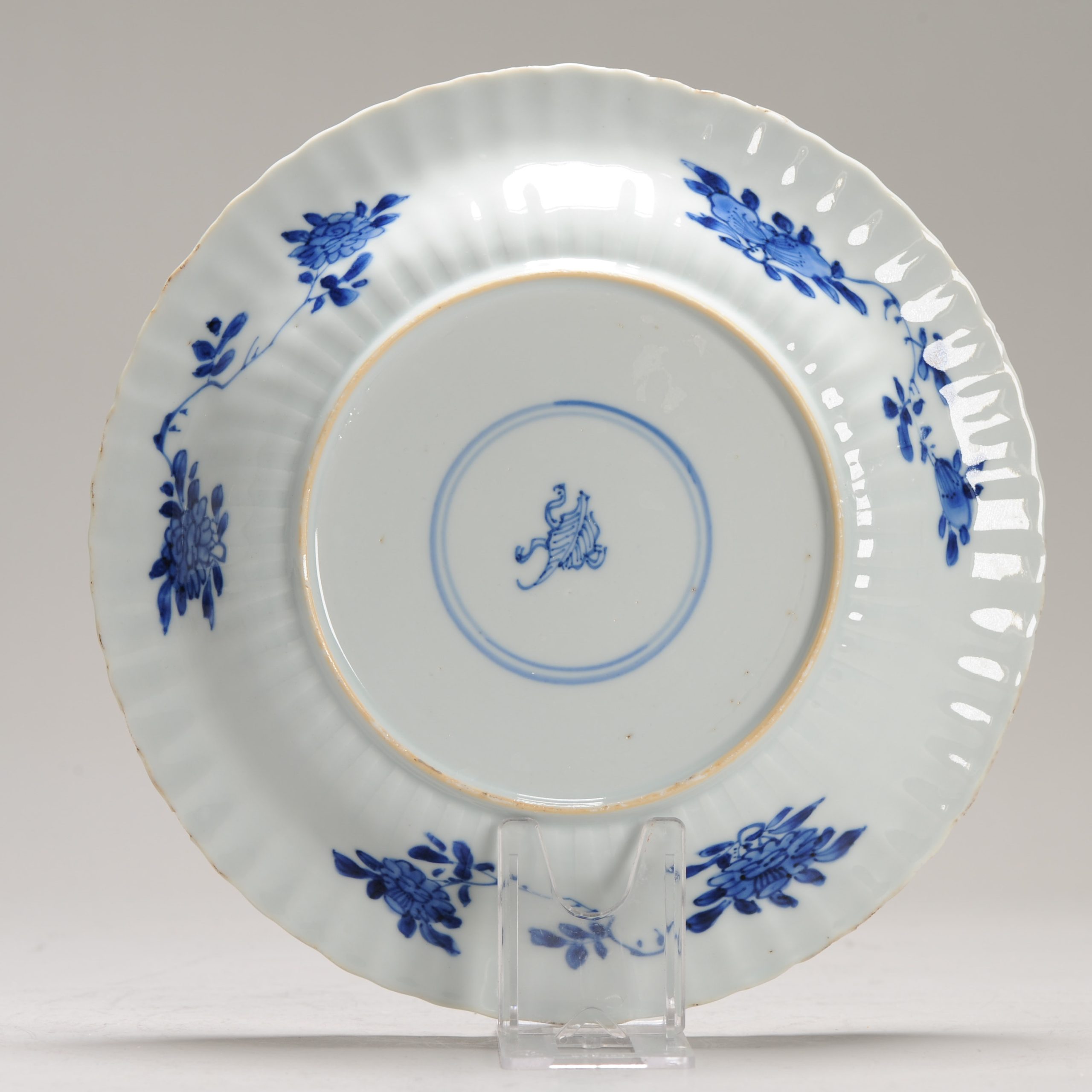 Antique Chinese Ca 1700 Kangxi Chinese Porcelain Dish BIRD Marked Artemesia - Image 7