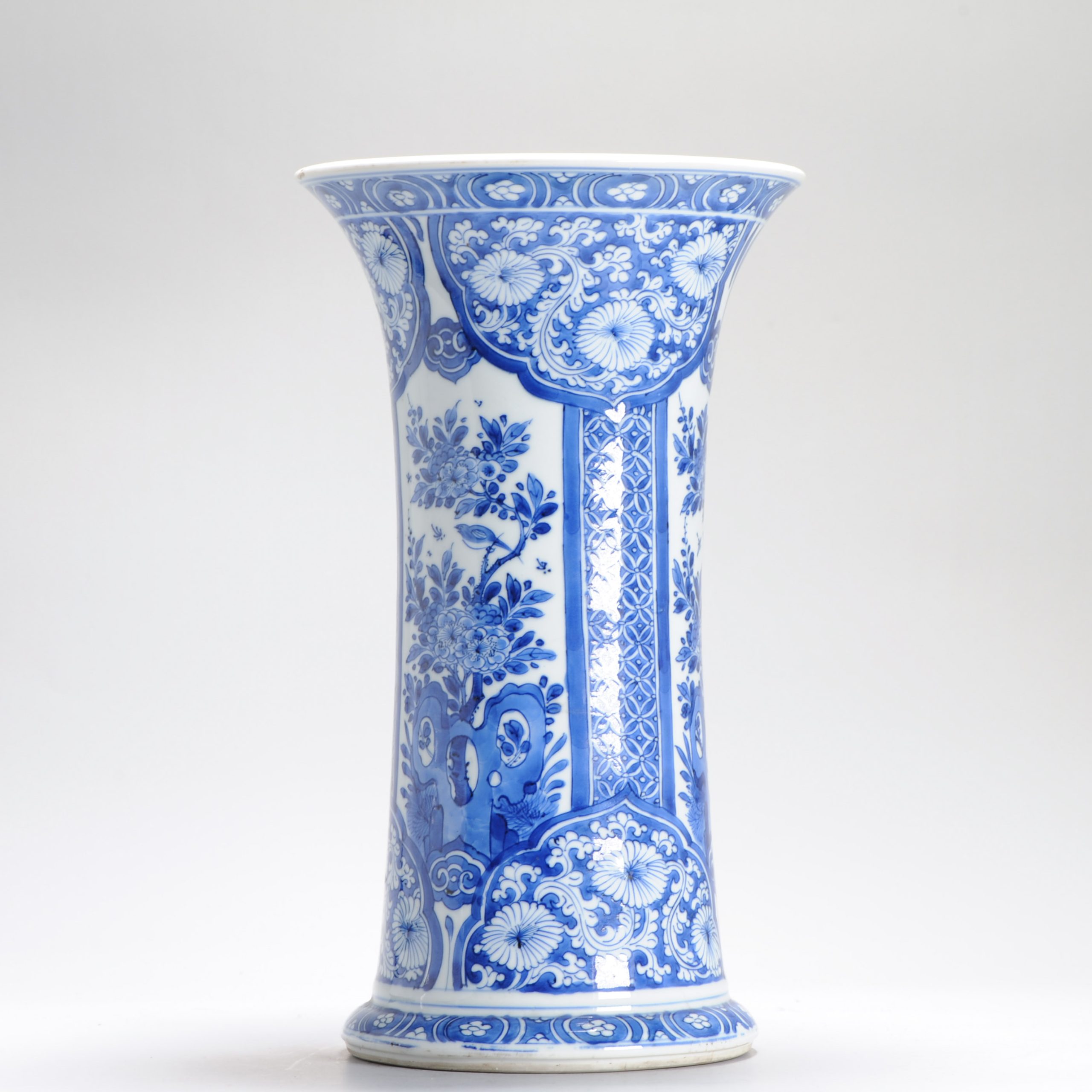 35.5CM Beaker Vase Chinese Porcelain Kangxi Period Blue and white Flowers Cobalt - Image 9