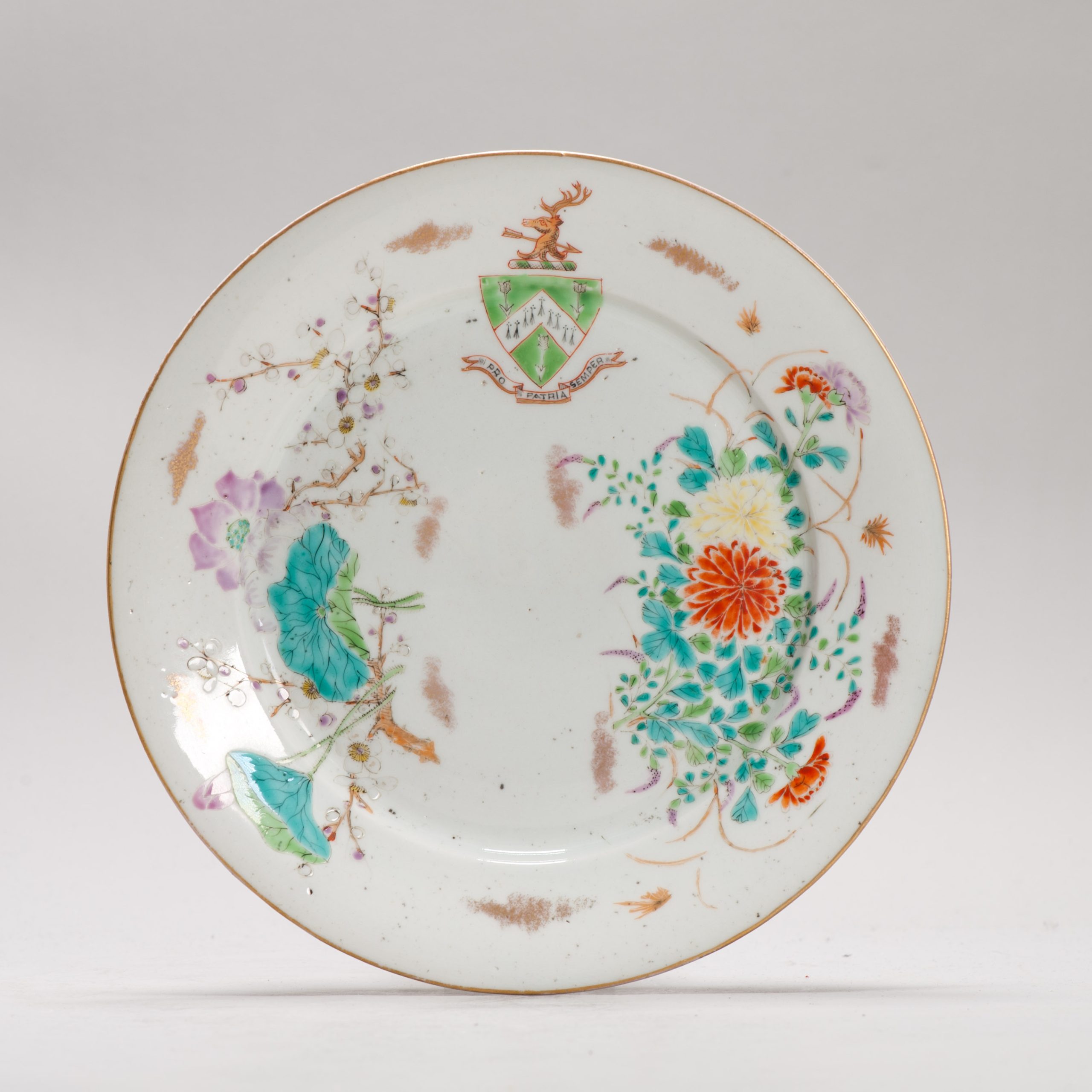 Antique Arita Japanese 19th c Meiji Armorial plate with fine details ARMS OF ...
