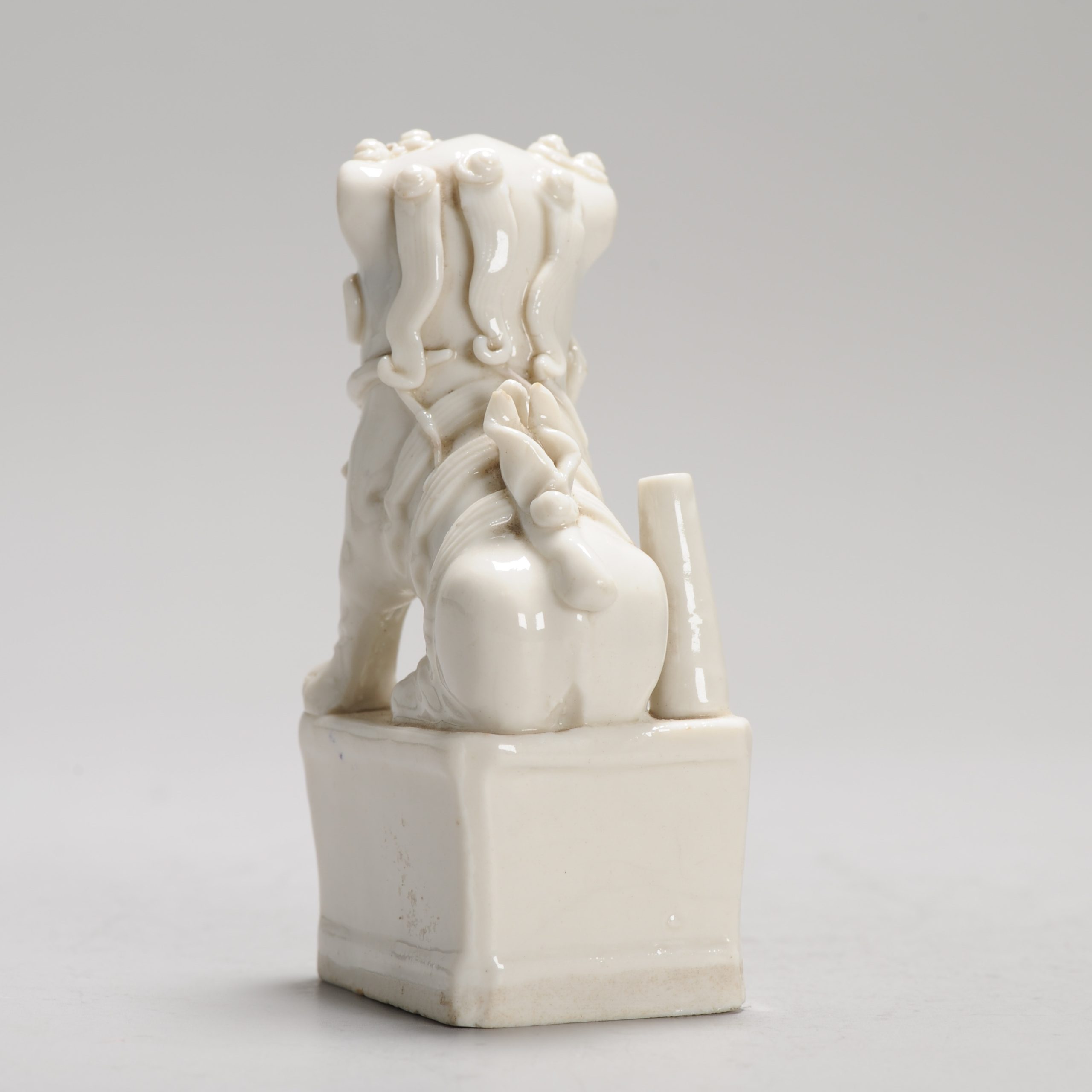 17/18C Dehua Blanc de Chine Statue Foo Dog Antique Kangxi period Chinese - Image 16