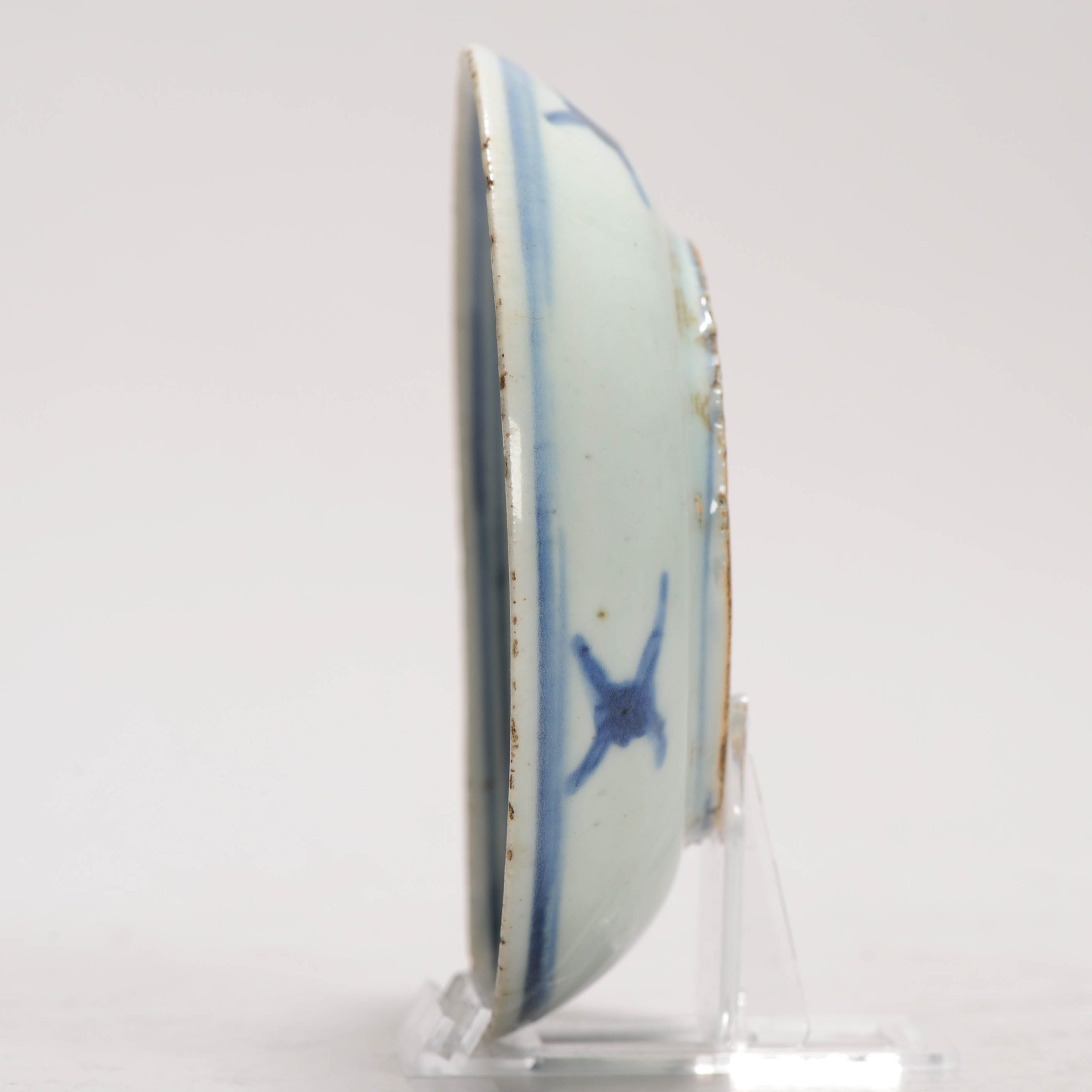 Lovely 16C Chinese Porcelain Ming Period Shallow Dish Garden Floral Scene - Image 10