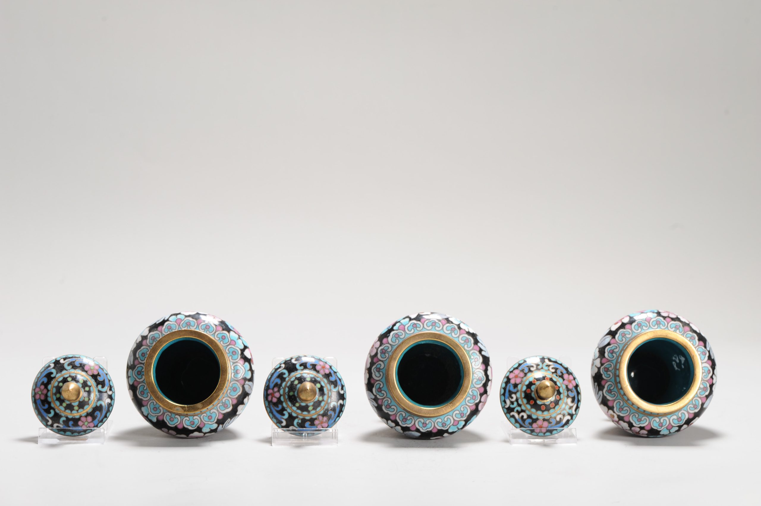 A Set of Small round cloisonné Vases 20th c Chinese In nice Turqoise - Image 3