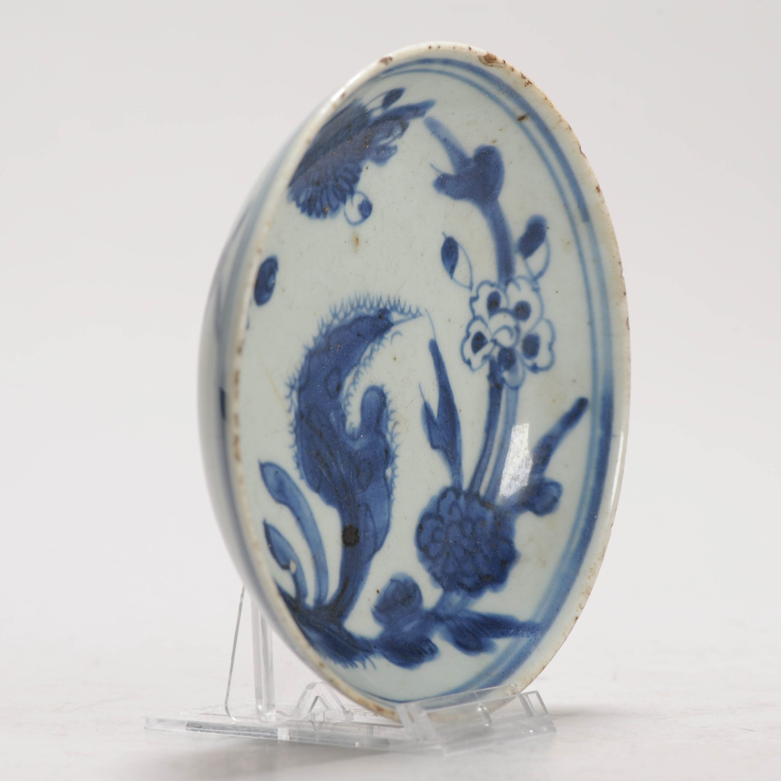 Lovely 16C Chinese Porcelain Ming Period Shallow Dish Garden Floral Scene - Image 3