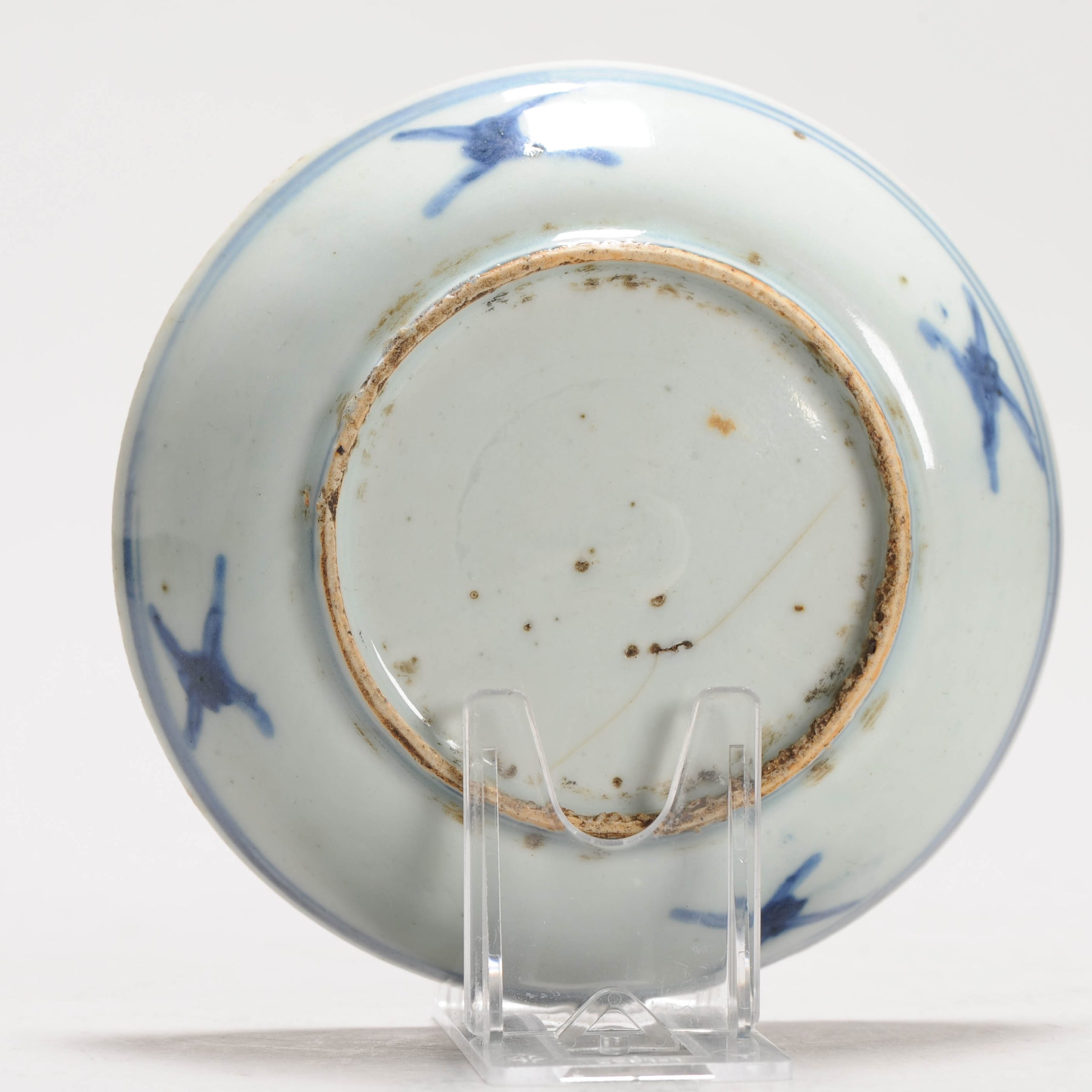 Lovely 16C Chinese Porcelain Ming Period Shallow Dish Garden Floral Scene - Image 7