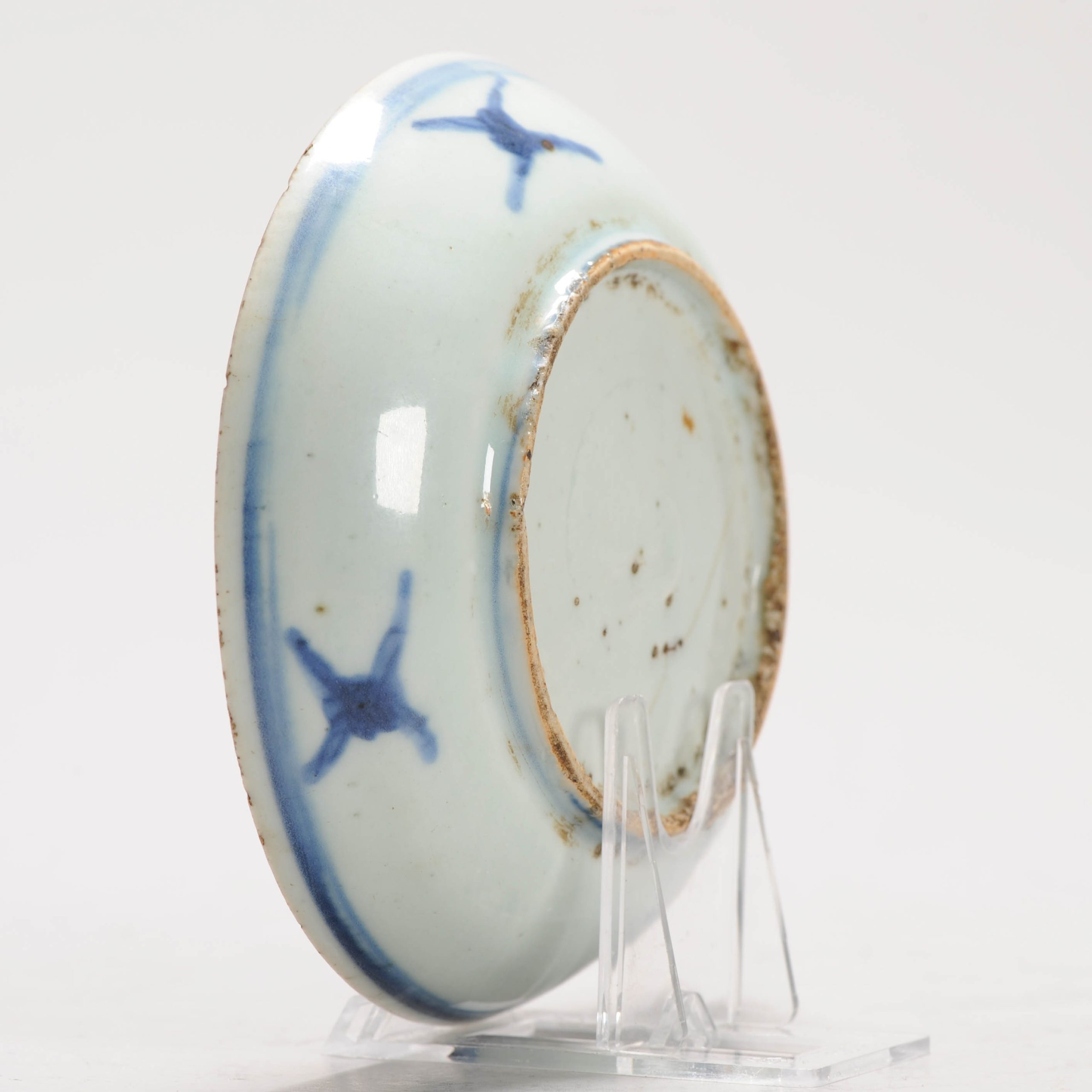 Lovely 16C Chinese Porcelain Ming Period Shallow Dish Garden Floral Scene - Image 9