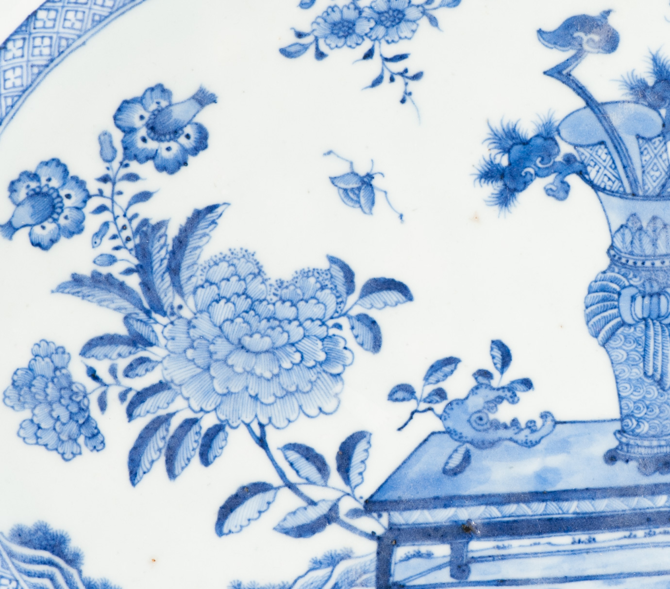 Top Large Antique Chinese Porcelain Serving Dish 18C Symbols Buddha Finger - Image 3