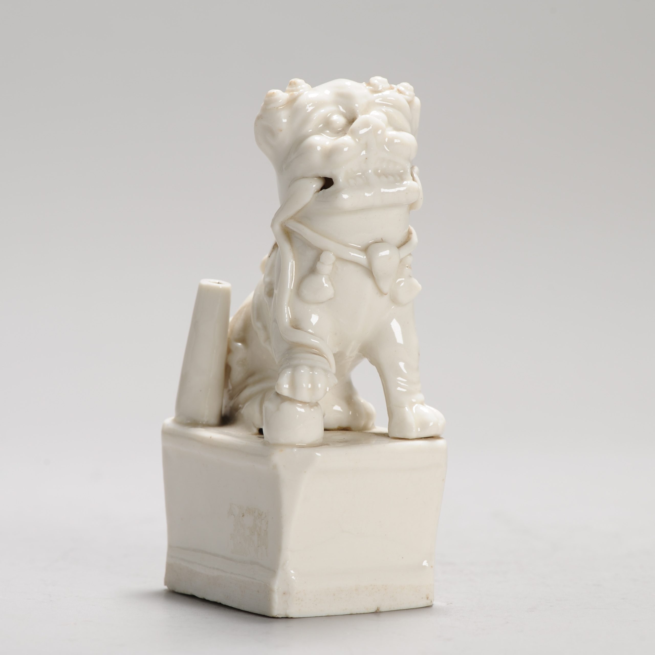 17/18C Dehua Blanc de Chine Statue Foo Dog Antique Kangxi period Chinese - Image 11