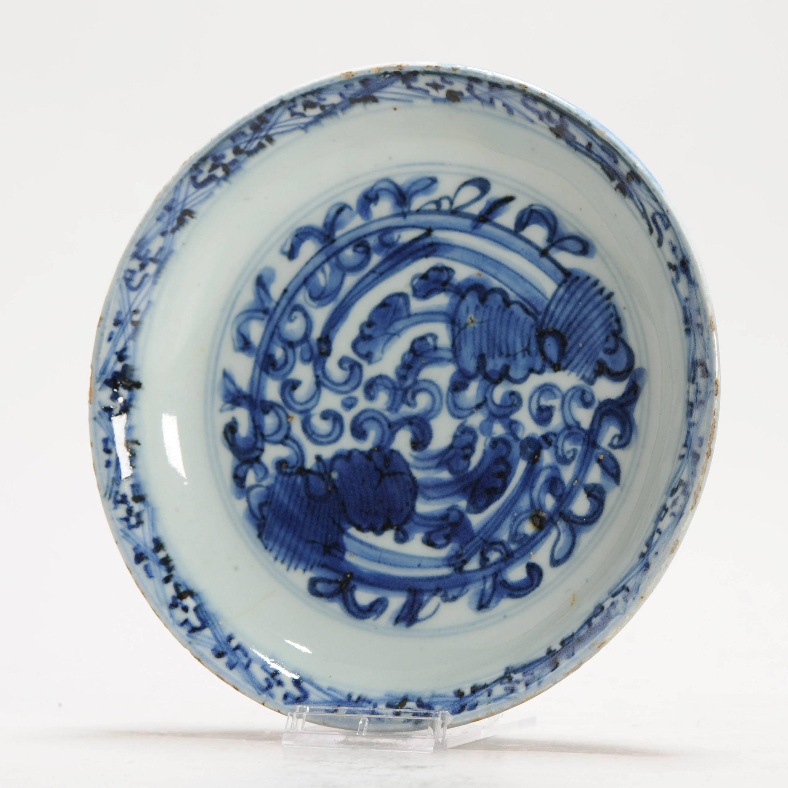 Lovely 16C Chinese Porcelain Ming Period Shallow Dish Dragon Chilong - Image 4