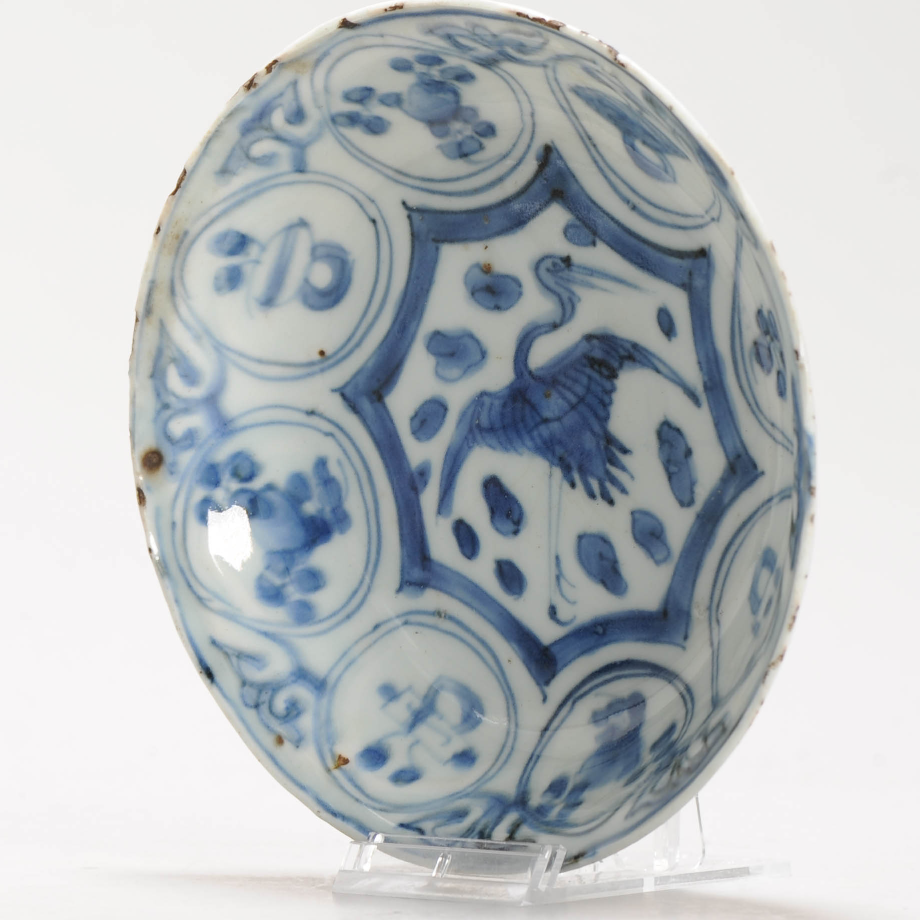 Antique Ming Period Chinese Porcelain Kraak dish Crane and Auspicious Symbol - Image 2