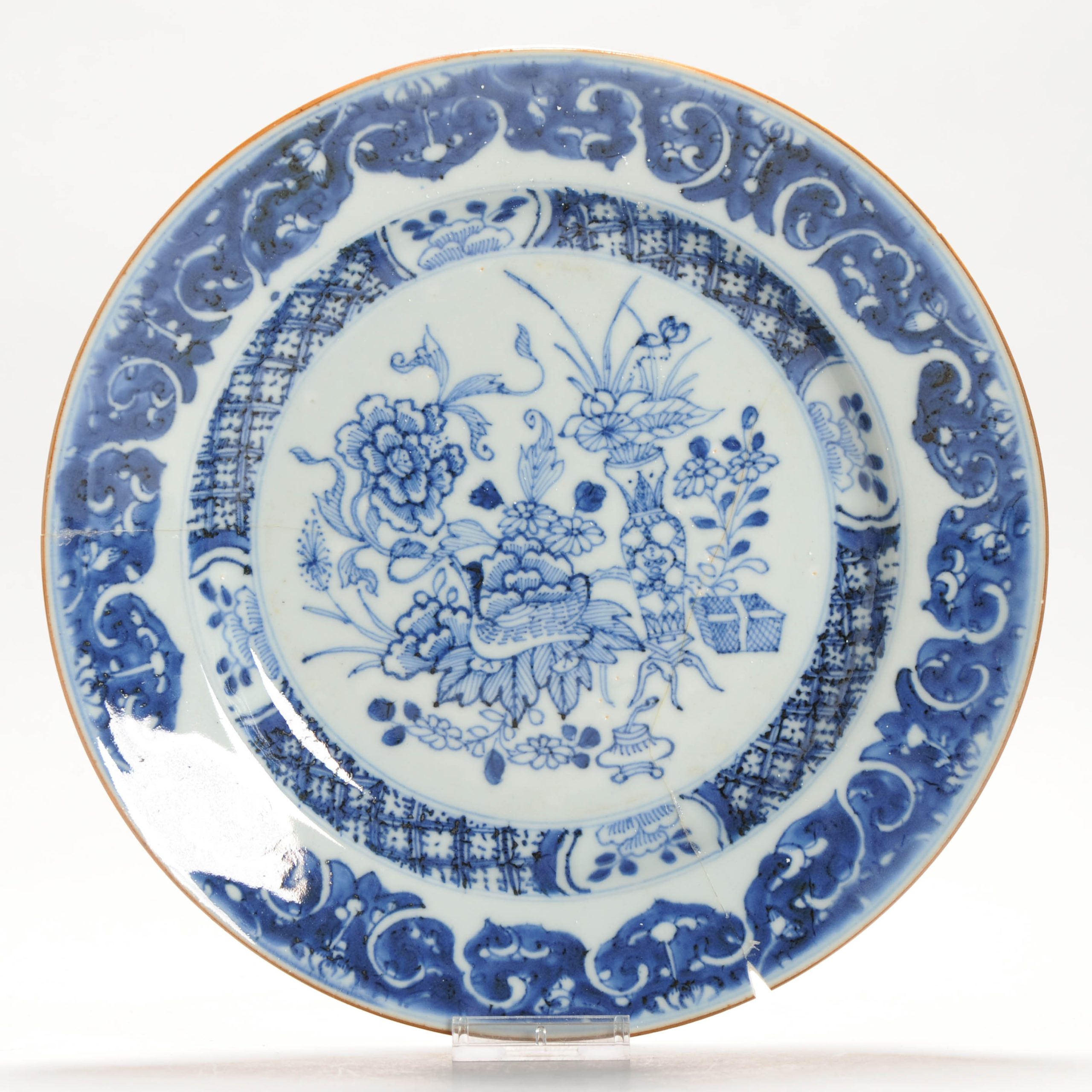Antique Kangxi / Yongzheng Qing Period Chinese Porcelain Plate Marked Base