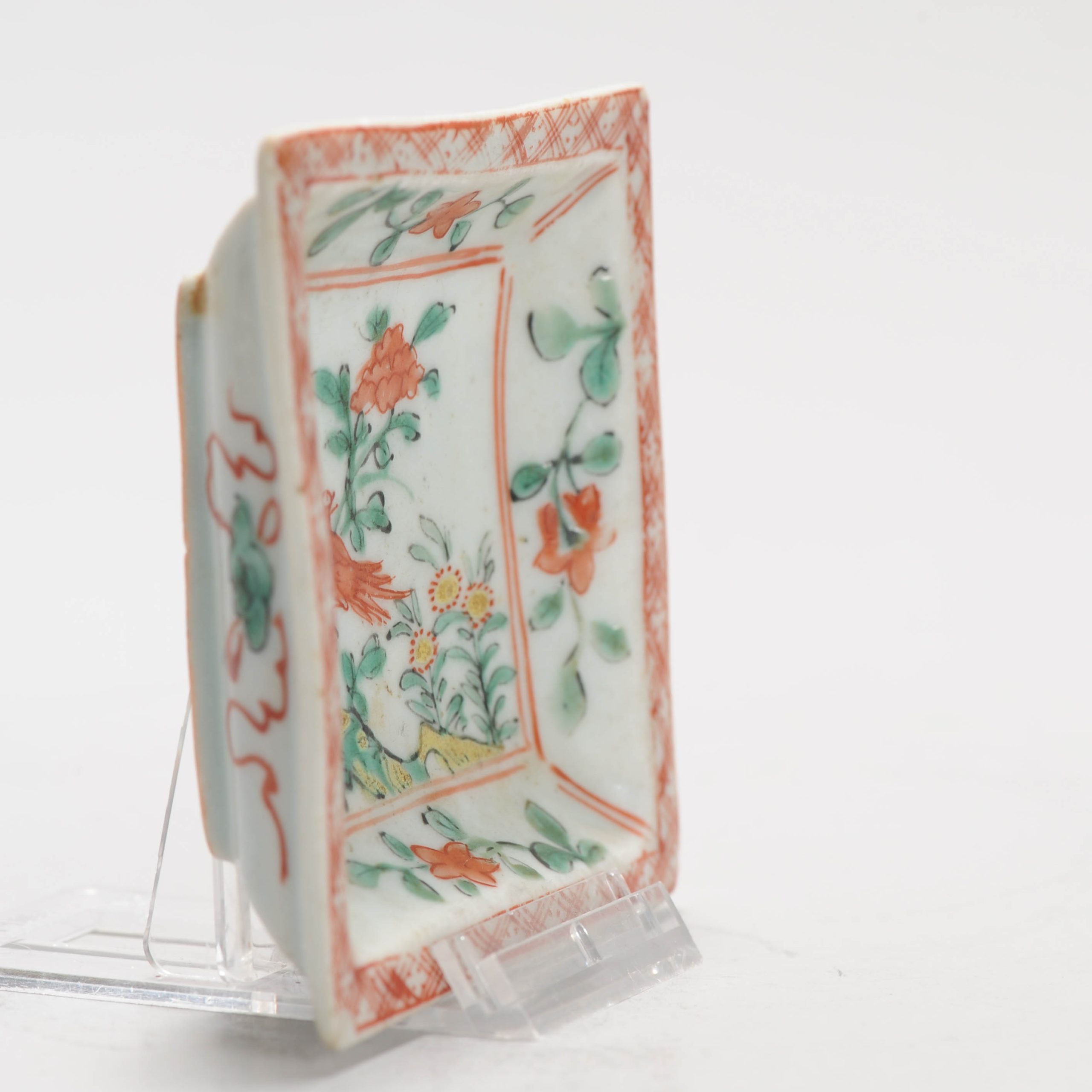 Unusual Small 17C Chinese Porcelain Ming Period Square dish Famille Verte Wucai - Image 9