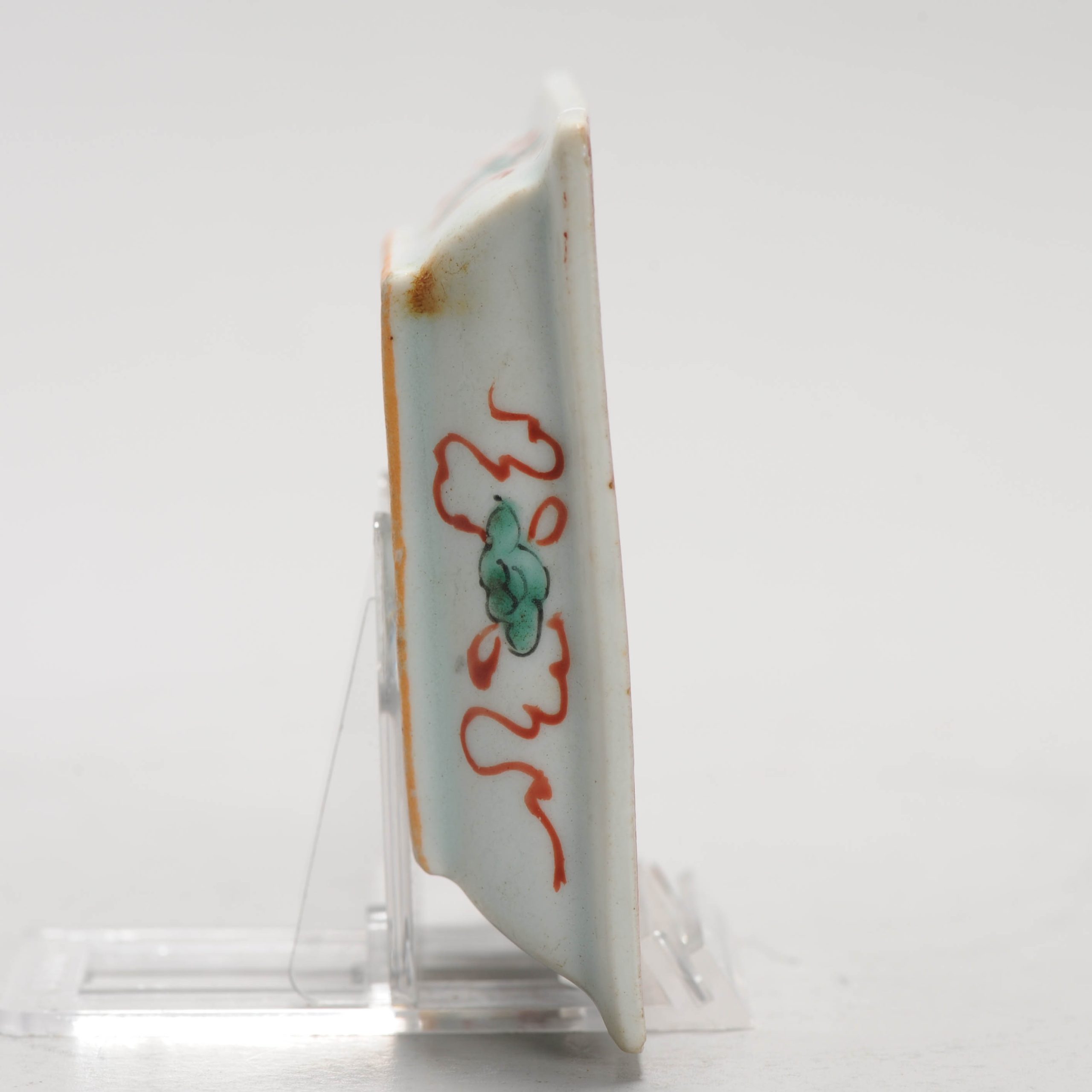 Unusual Small 17C Chinese Porcelain Ming Period Square dish Famille Verte Wucai - Image 8