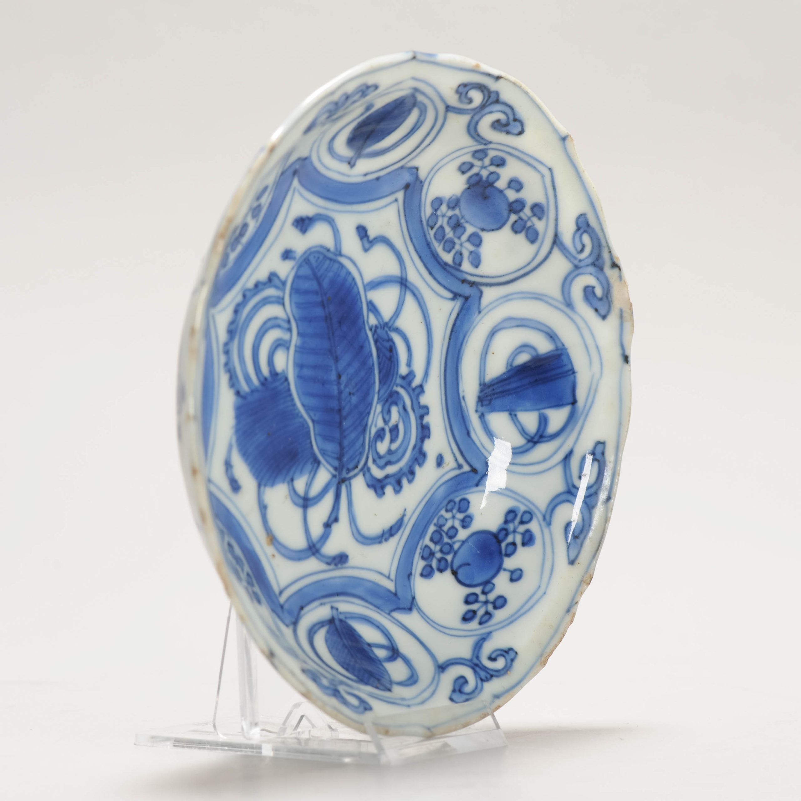 Antique Ming Period Chinese Porcelain Kraak dish symbols Fruits Flowers - Image 3