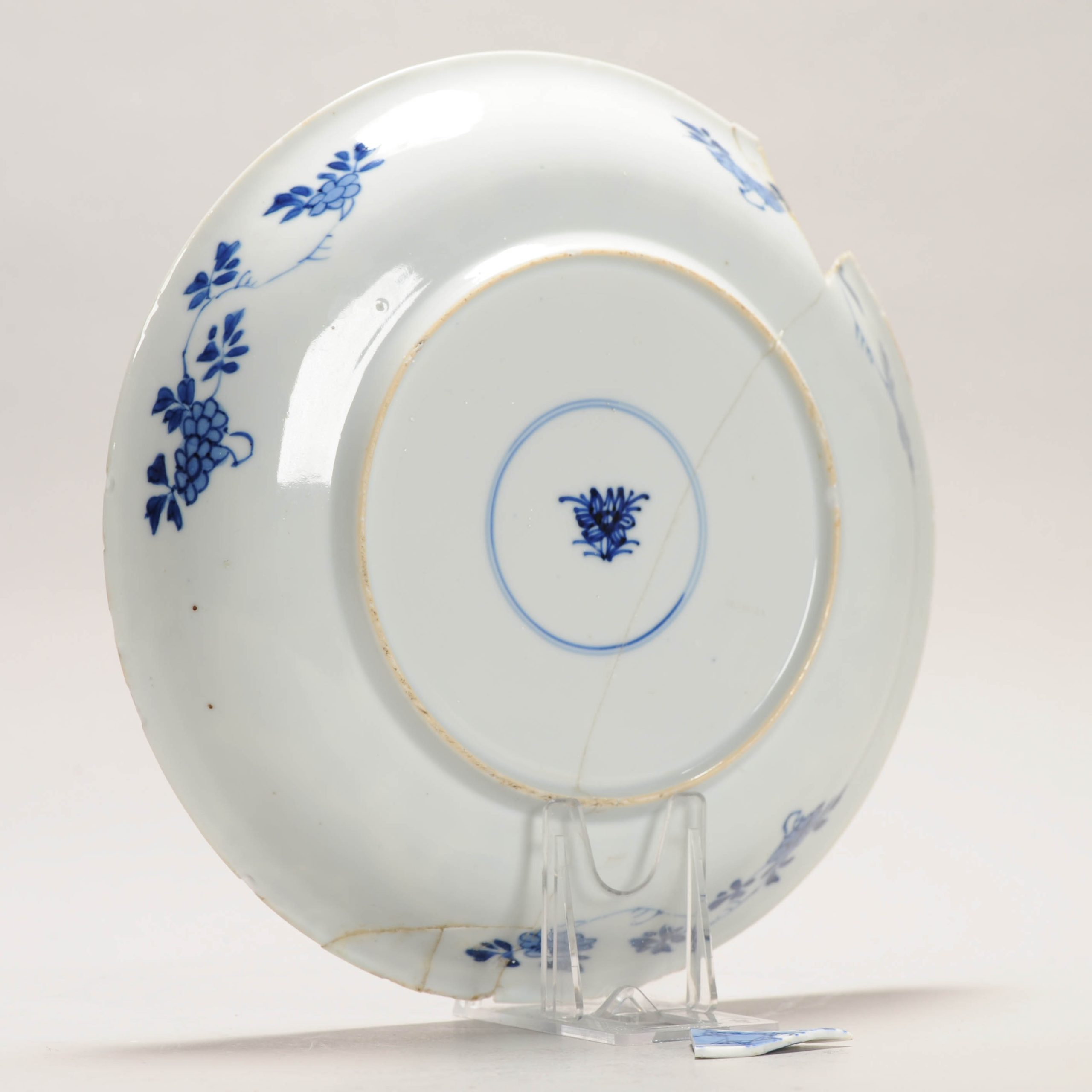 Antique Kangxi Qing Period Chinese Porcelain Plate Marked Base - Image 8