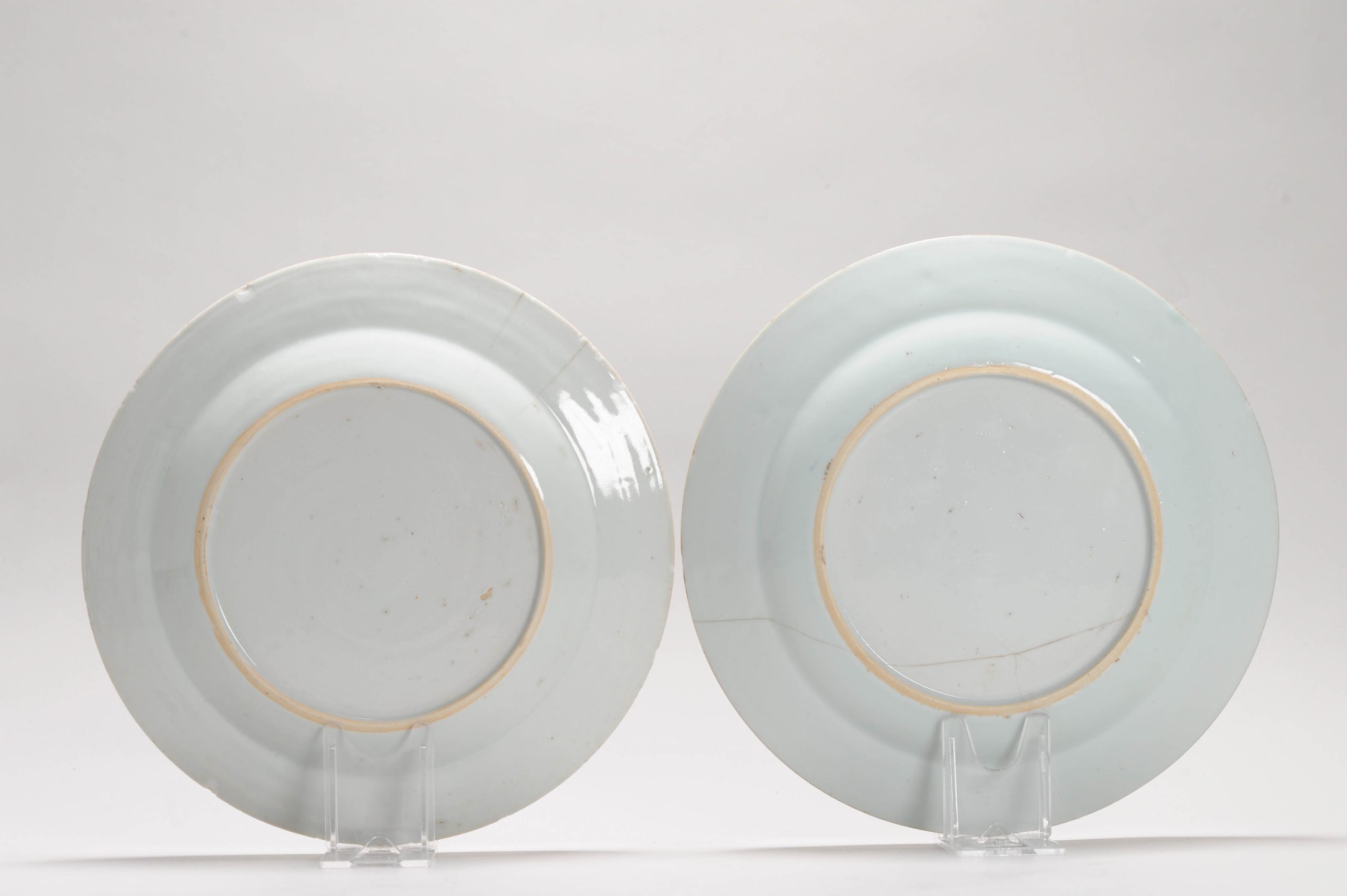 Pair Antique 18C Chinese Porcelain Qianlong Blue And White Crane and Pine Dinner Dishes - Image 7
