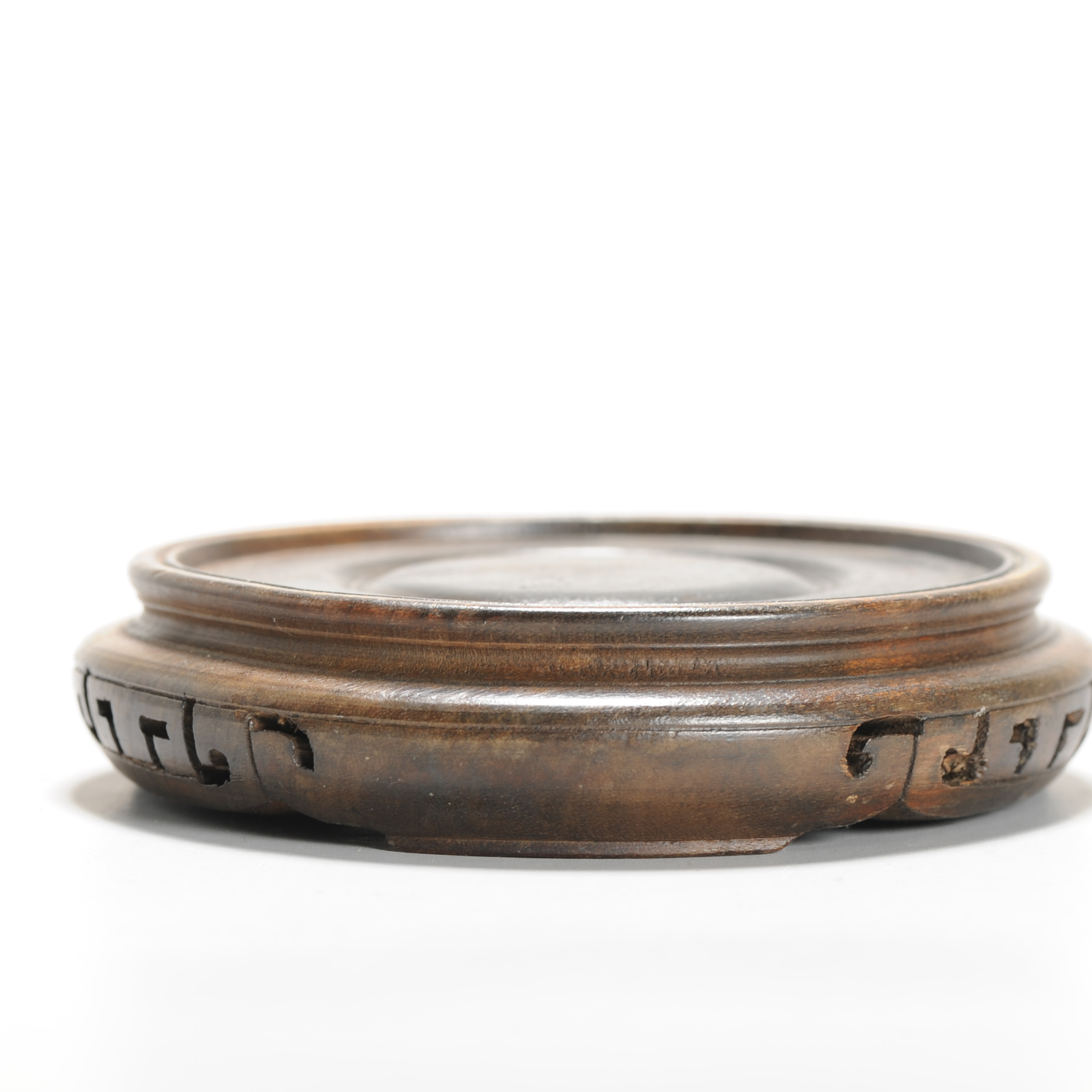 19th century Wooden Stand for Chinese or Japanese Antique Porcelain - Image 4