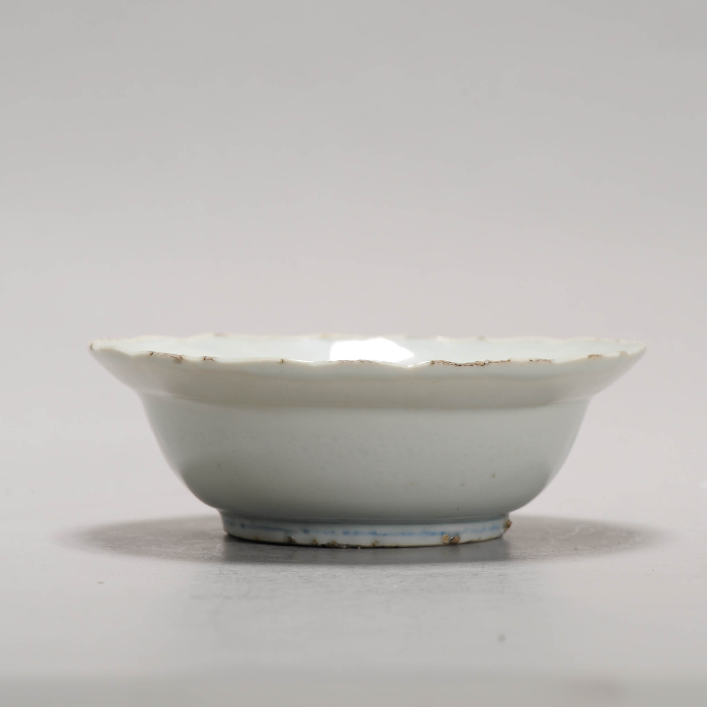 Ming/Transitional Period Chinese Porcelain Klapmuts Bowl Shrimp/Pawn aquatic plants - Image 6