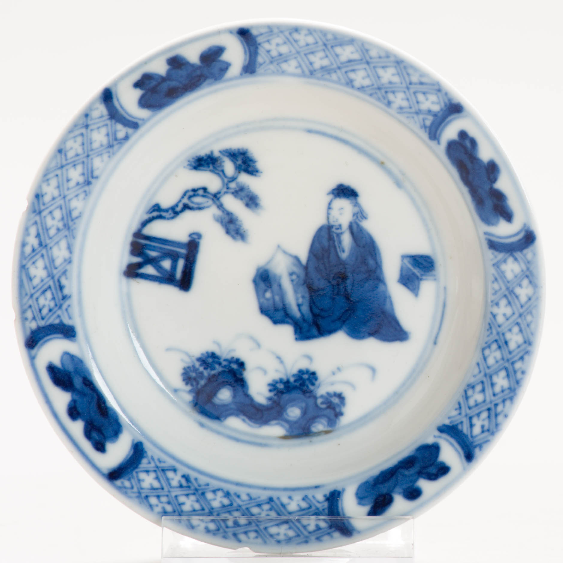 Miniature Chinese Kangxi Period Porcelain Dish Literatus in a garden scene