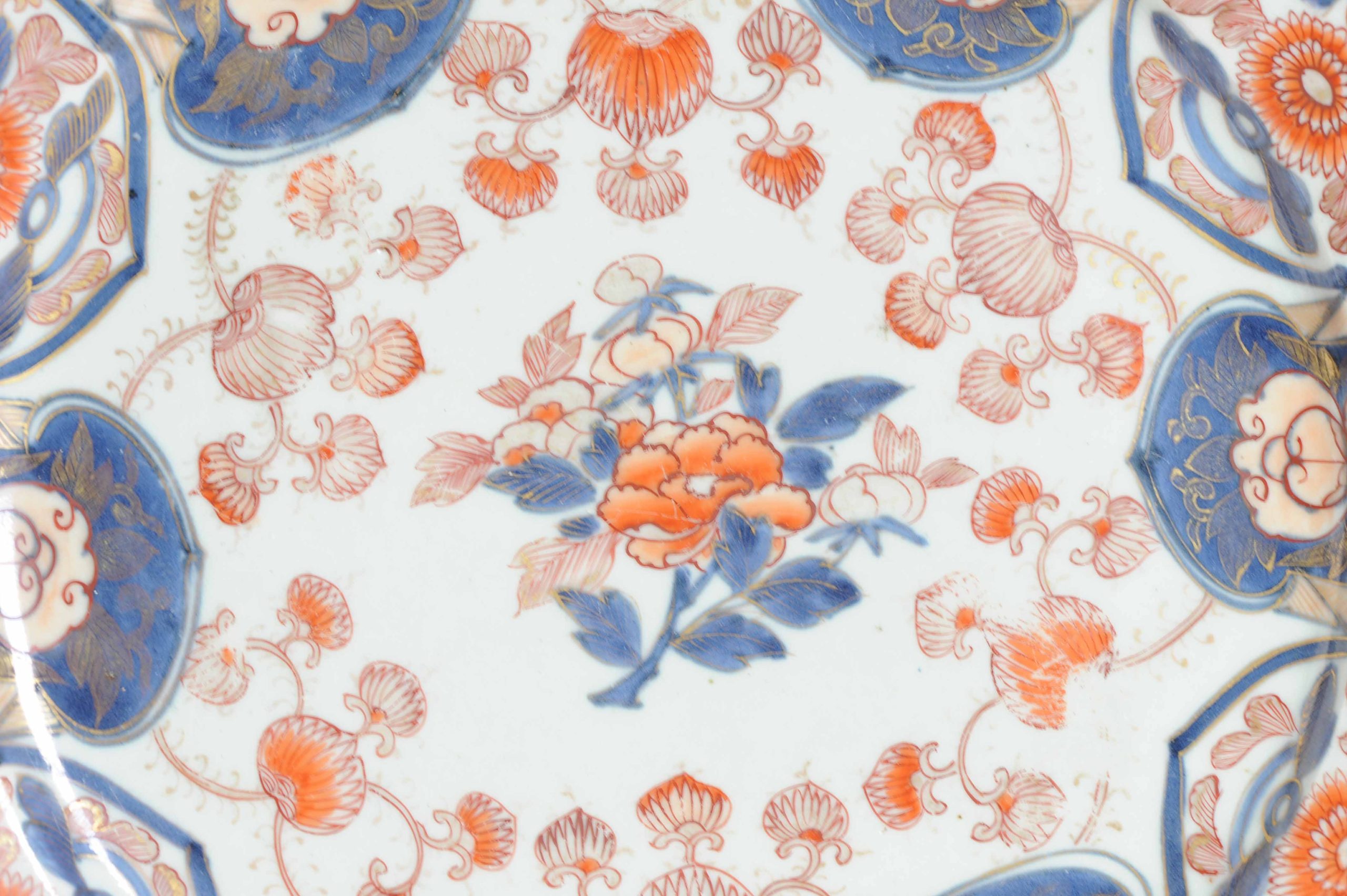 Antique Edo period Ca 1700 Japanese Porcelain Large Dish Imari Flowers Gilt - Image 3