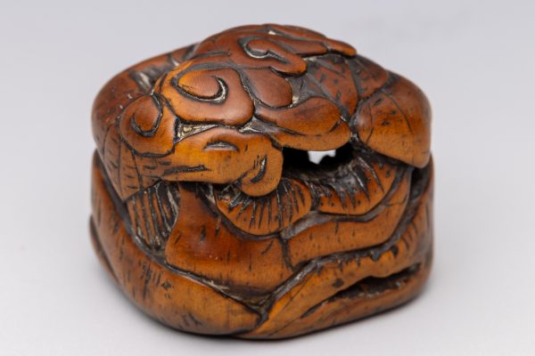 Antique Edo Netsuke 18/19th C Japanese Japan Ikkosai 'Different world in a cave' - Image 4